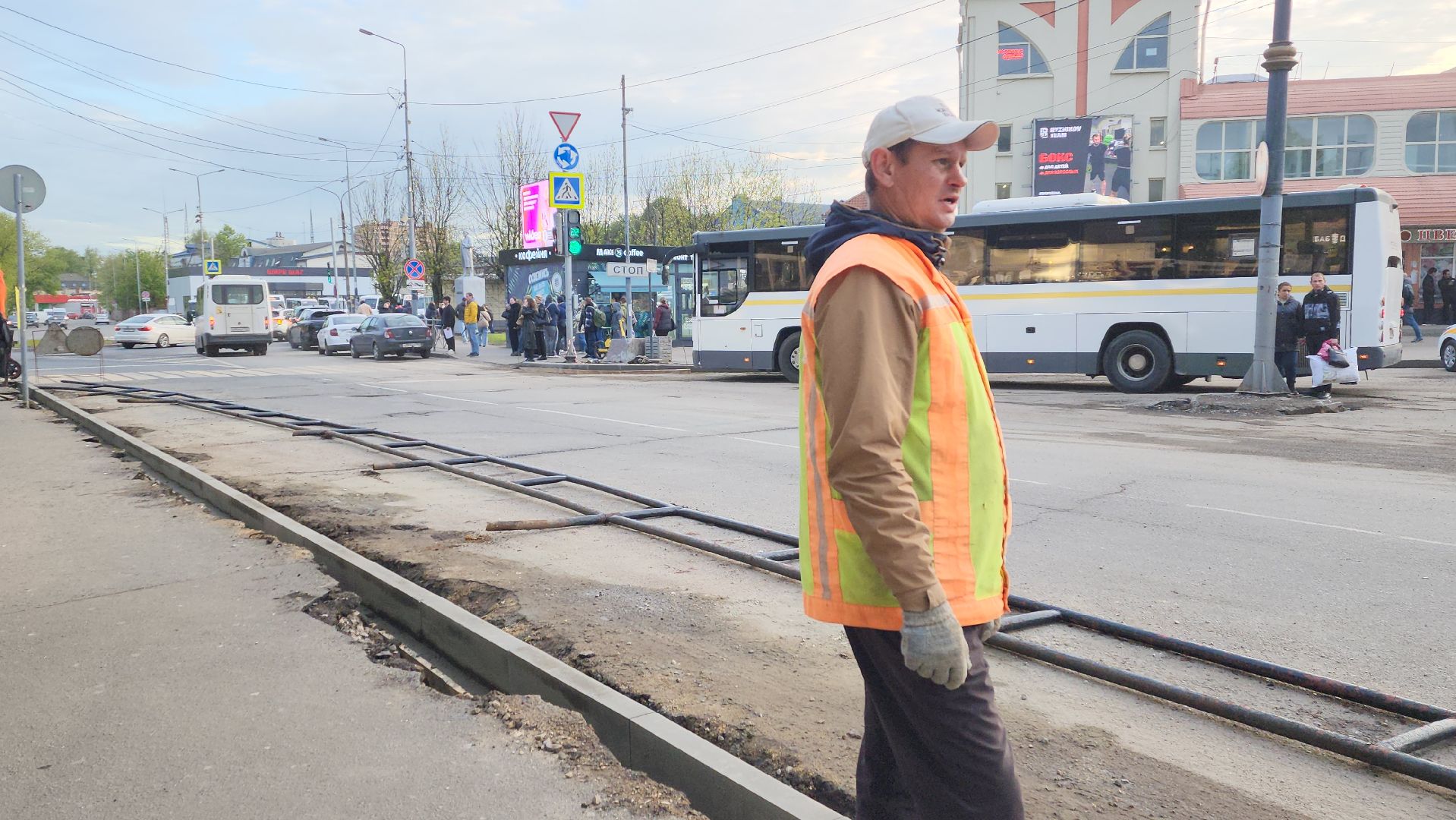 пушкинский округ, пушкино, привокзальная площадь, дорожный ремонт, ремонт дорожного покрытия, опалубка, бордюрный камень,дороги подмосковья,