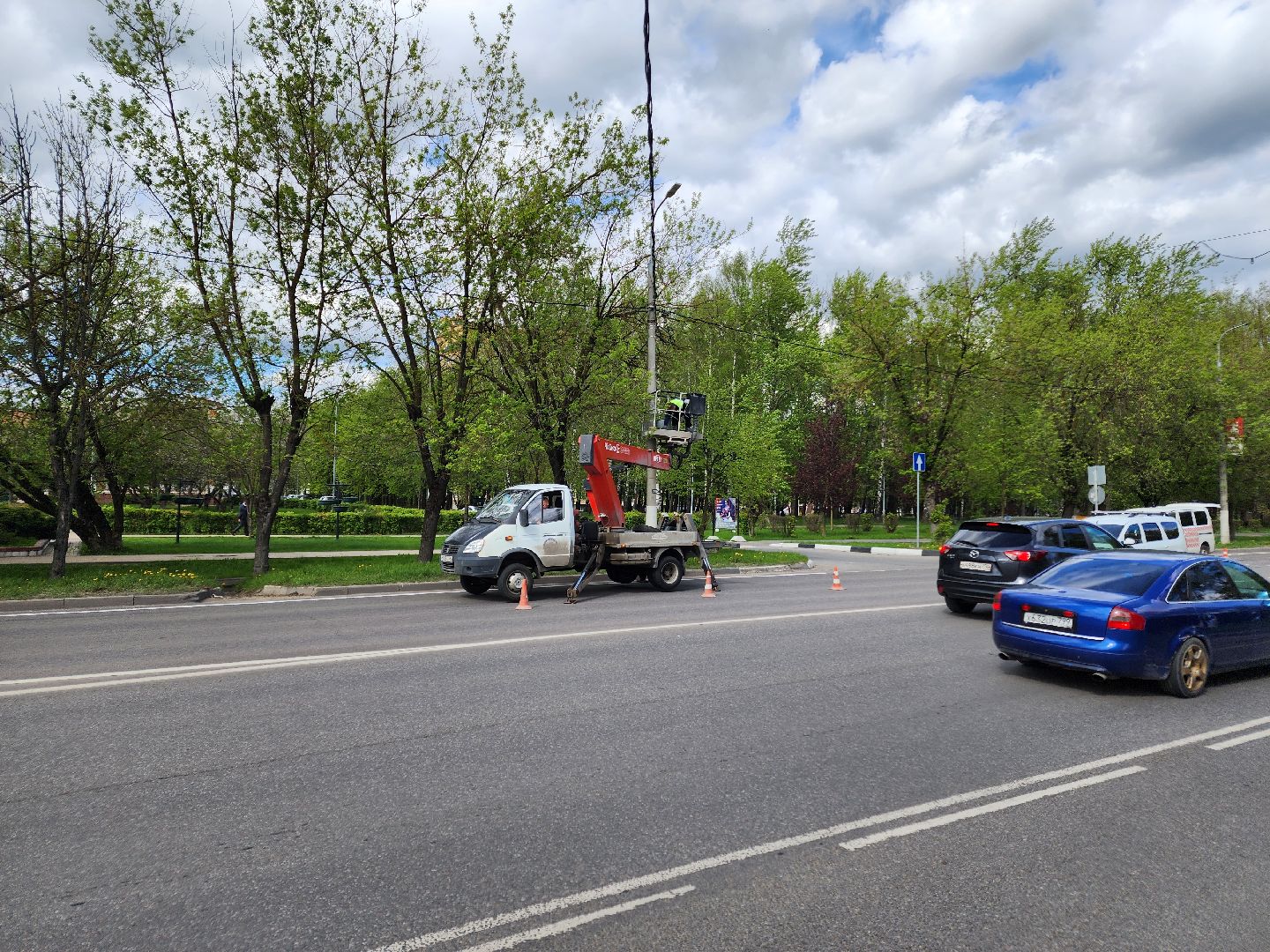 Чехов, улица Чехова, Мосавтодор, шериф-балка, мигалка, установка, монтаж, безопасность дорожного движения, профилактика ДТП,
