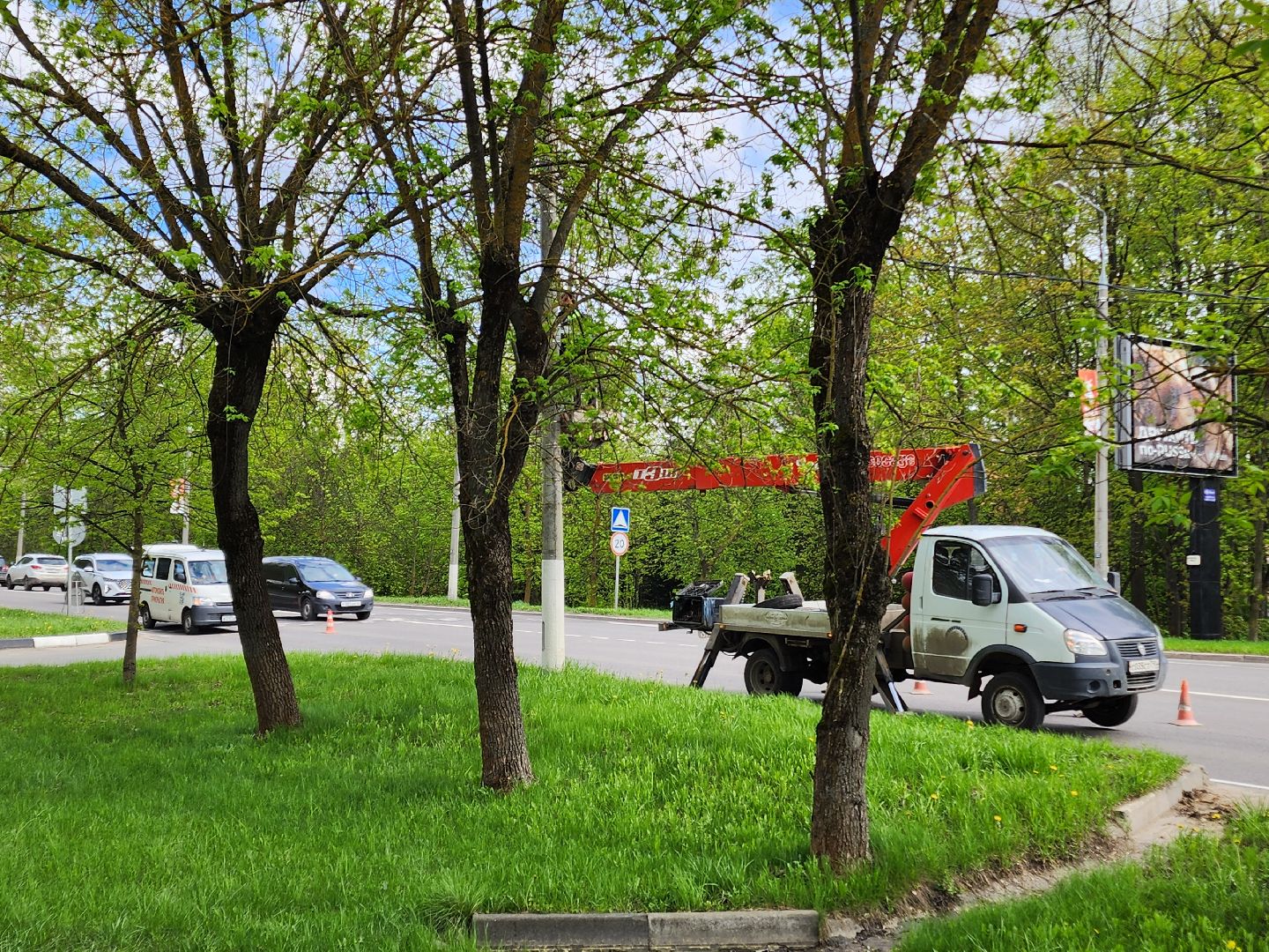 Чехов, улица Чехова, Мосавтодор, шериф-балка, мигалка, установка, монтаж, безопасность дорожного движения, профилактика ДТП,