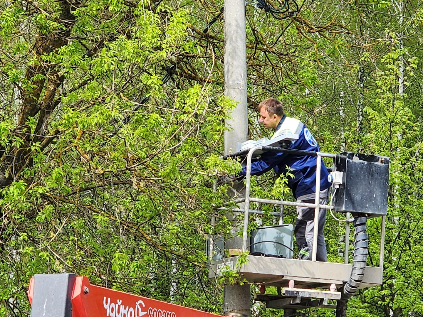 Чехов, улица Чехова, Мосавтодор, шериф-балка, мигалка, установка, монтаж, безопасность дорожного движения, профилактика ДТП,