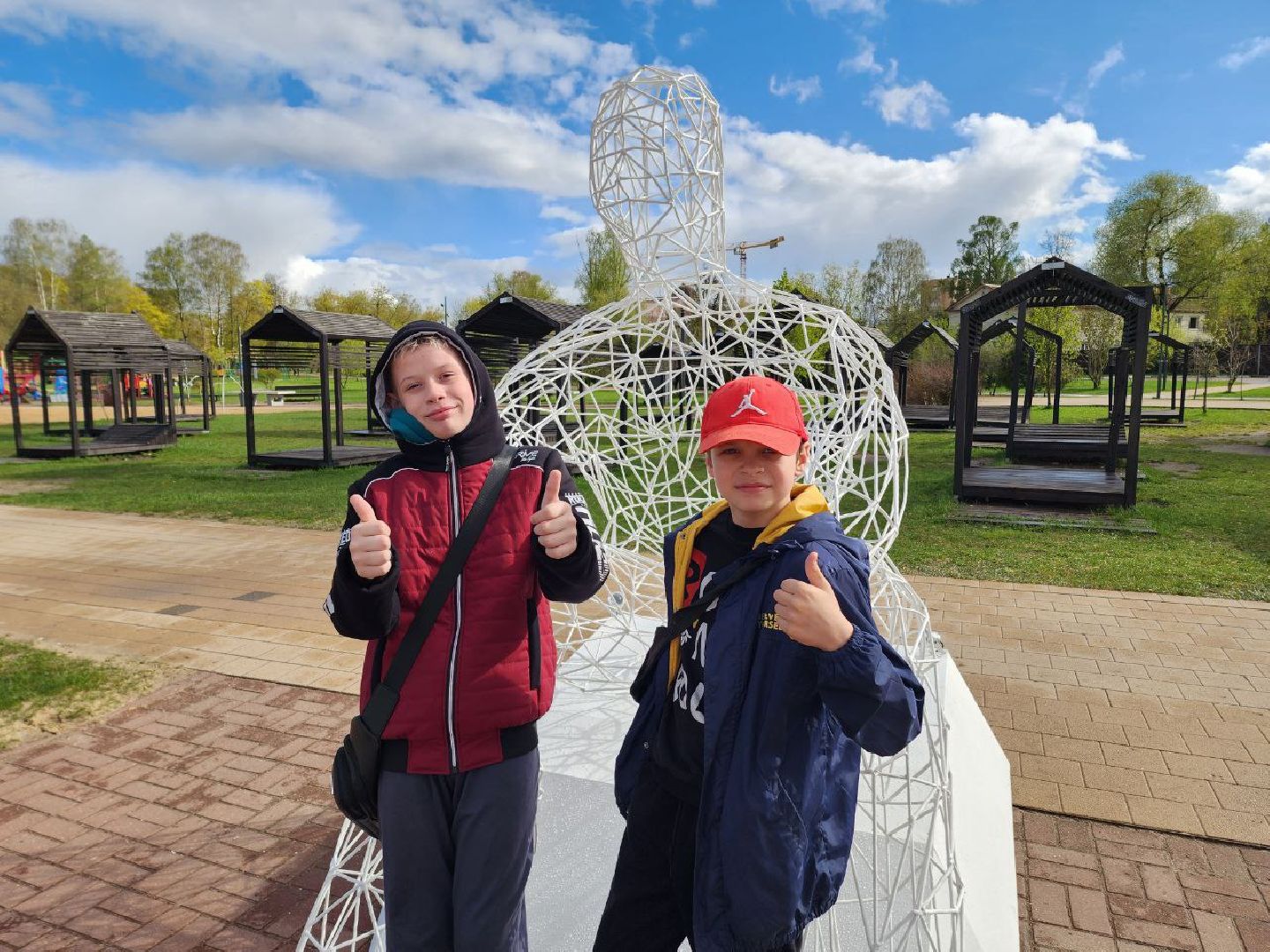 солнечногорск, арт объект, жители, набережная, статуя,