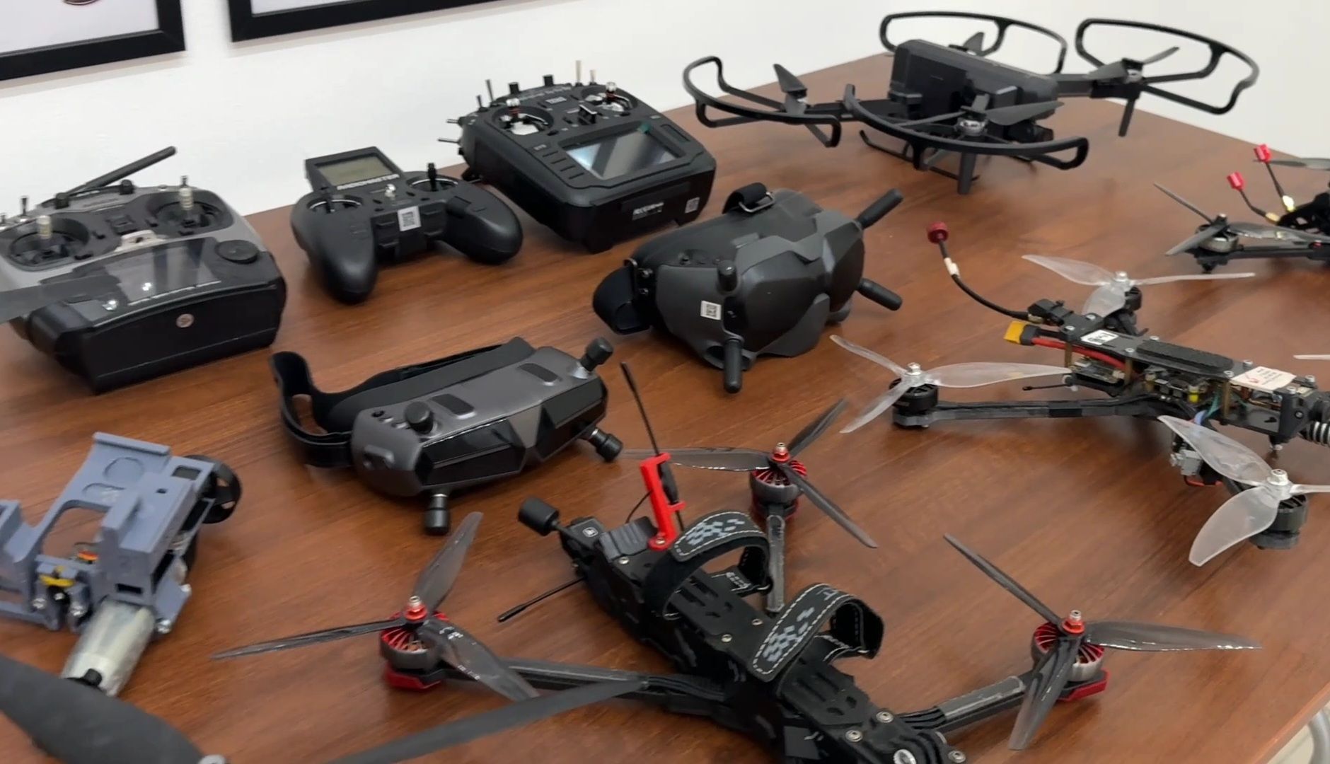 реутов,  великая отечественная война, картины, выставка, экспонаты,