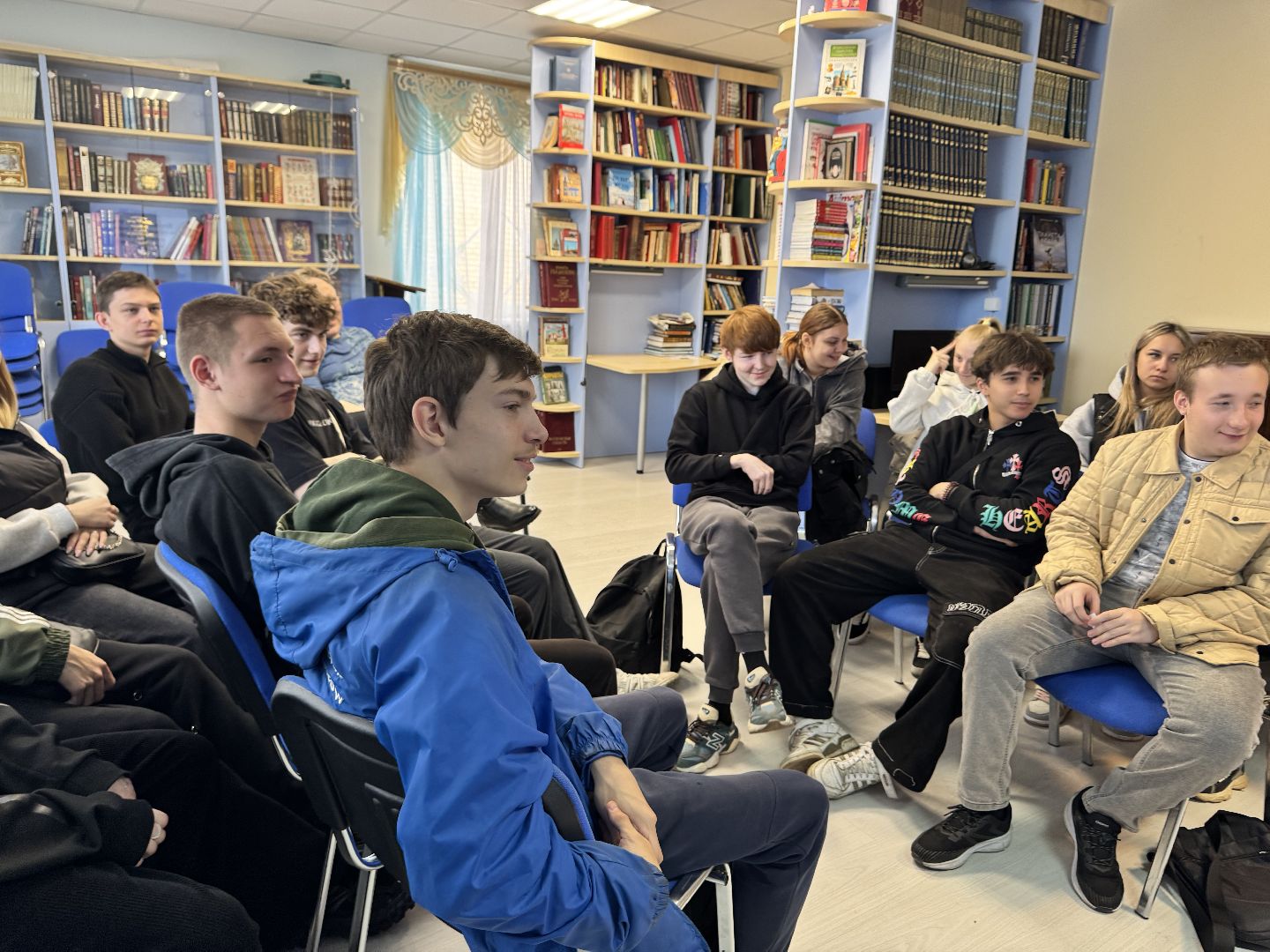 шаховская, библиотека, студенты,