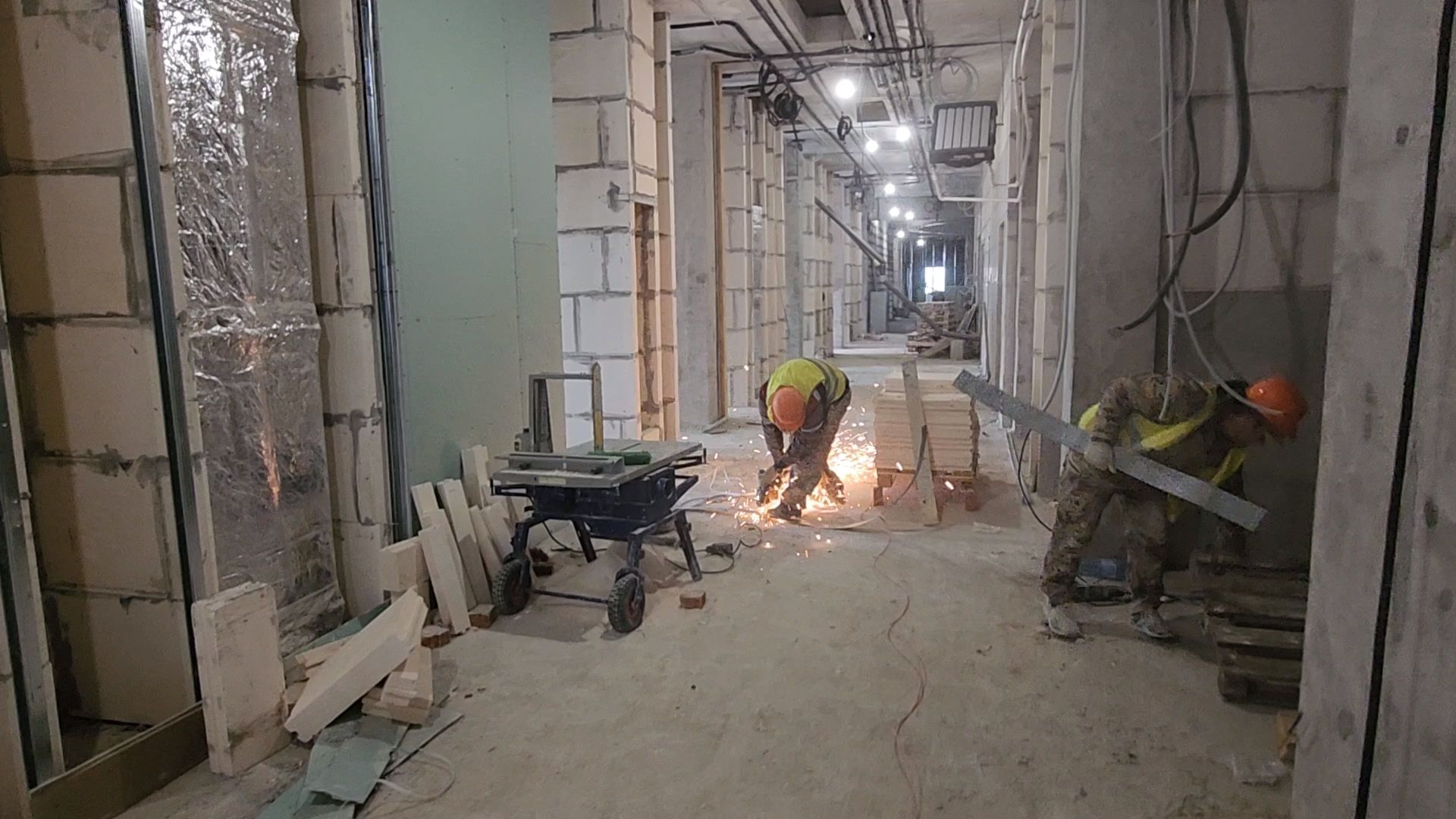 Чехов, улица Мира,детская поликлиника, строительство,  внутренняя отделка, остекление, фасадные работы, комиссия, проверка, глава округа михаил собакин, госпрограмма московской области,