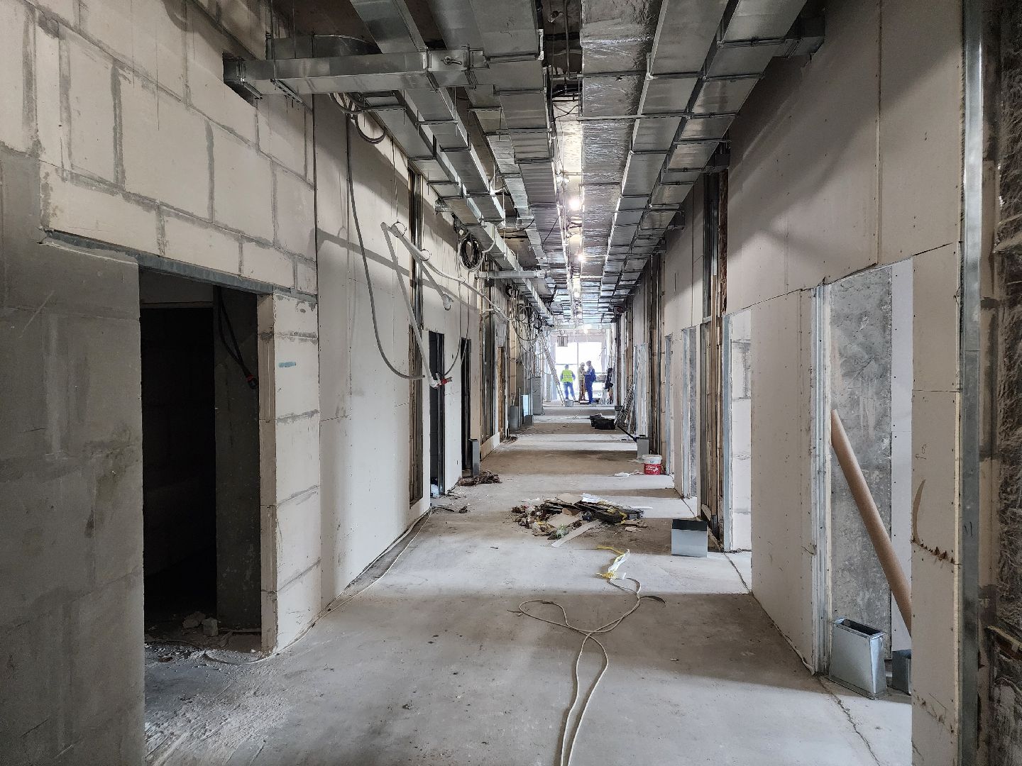 Чехов, улица Мира,детская поликлиника, строительство,  внутренняя отделка, остекление, фасадные работы, комиссия, проверка, глава округа михаил собакин, госпрограмма московской области,