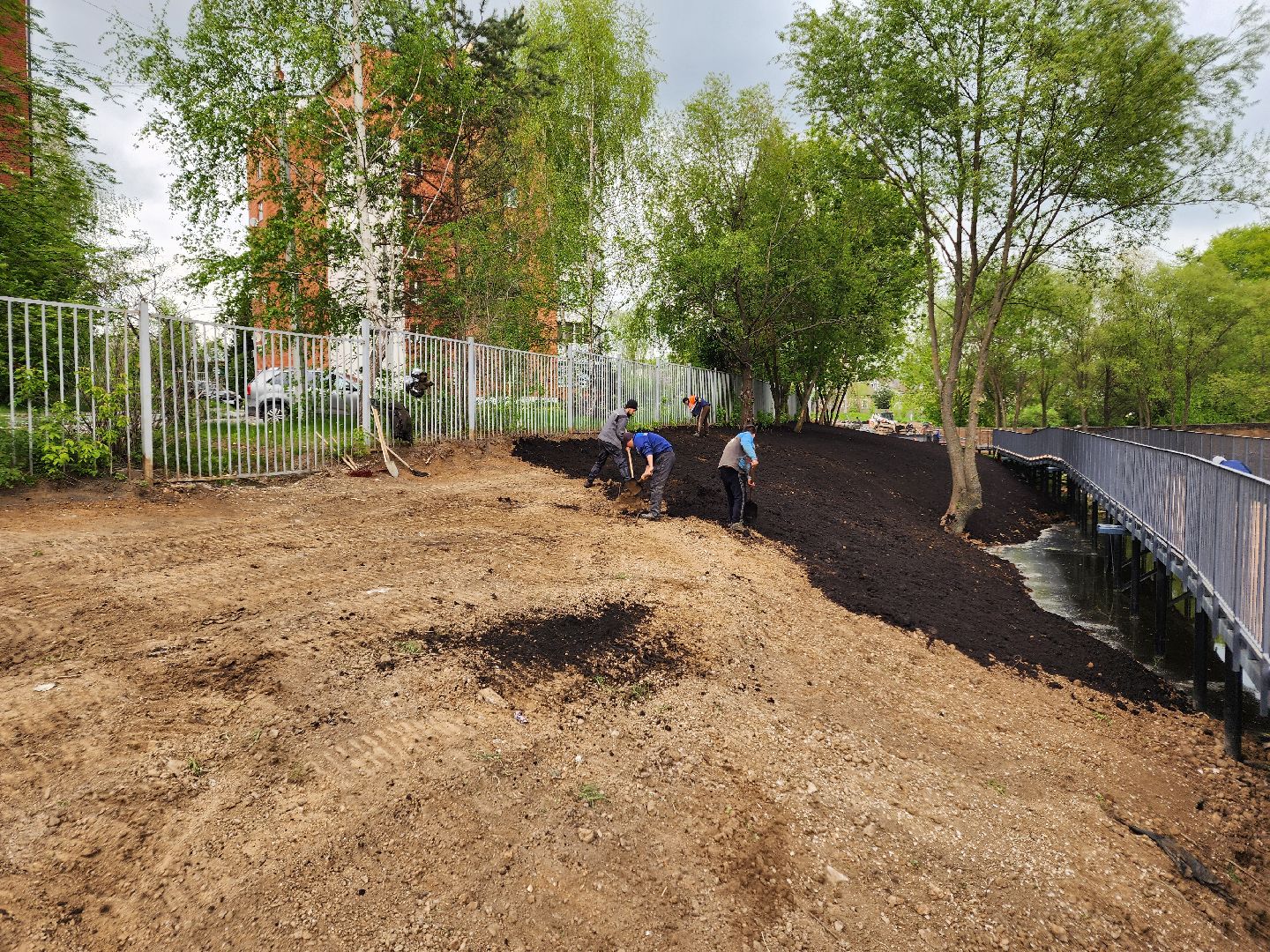 Чехов, улица Береговая, набережная реки теребенка, благоустройство, реконструкция, земляные работы, плодородный грунт, озеленение, госпрограмма московской области,