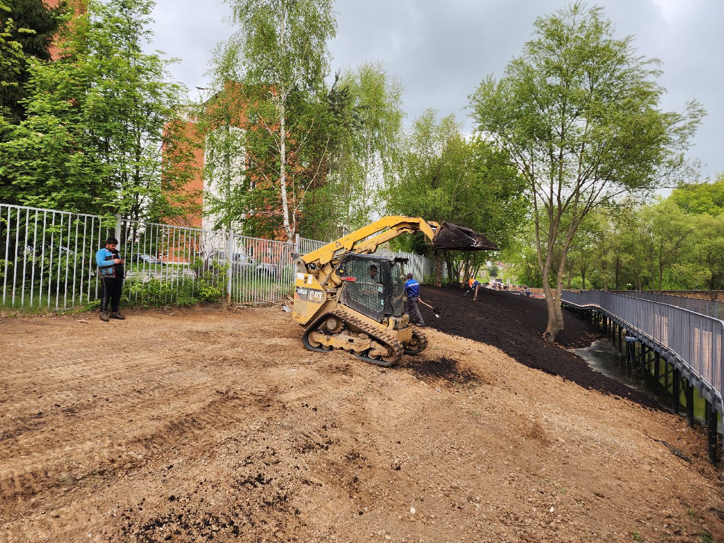 Чехов, улица Береговая, набережная реки теребенка, благоустройство, реконструкция, земляные работы, плодородный грунт, озеленение, госпрограмма московской области,