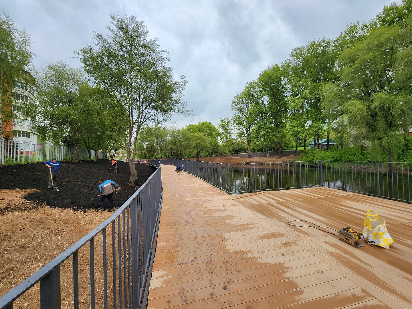 Чехов, улица Береговая, набережная реки теребенка, благоустройство, реконструкция, земляные работы, плодородный грунт, озеленение, госпрограмма московской области,