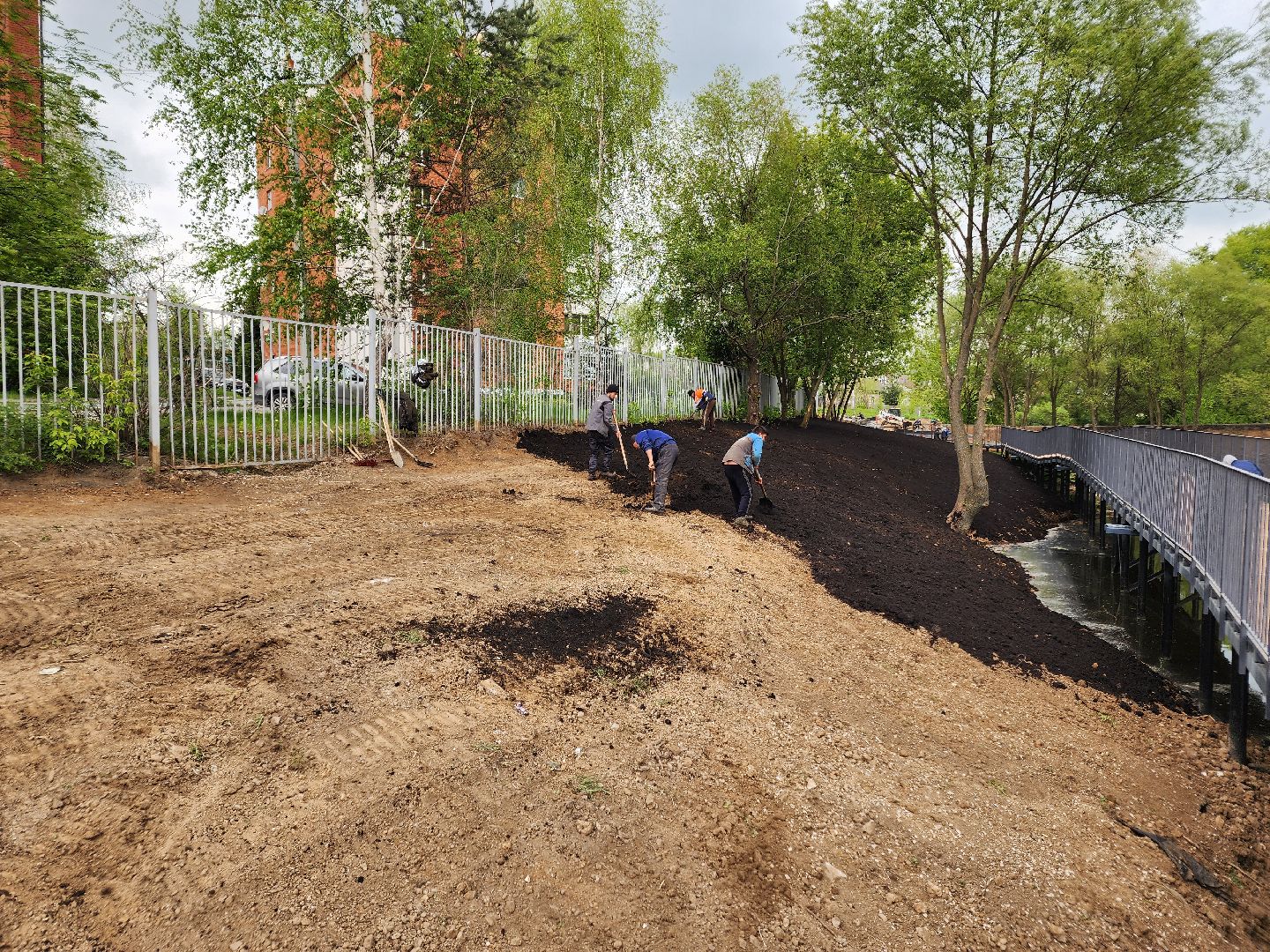 Чехов, улица Береговая, набережная реки теребенка, благоустройство, реконструкция, земляные работы, плодородный грунт, озеленение, госпрограмма московской области,