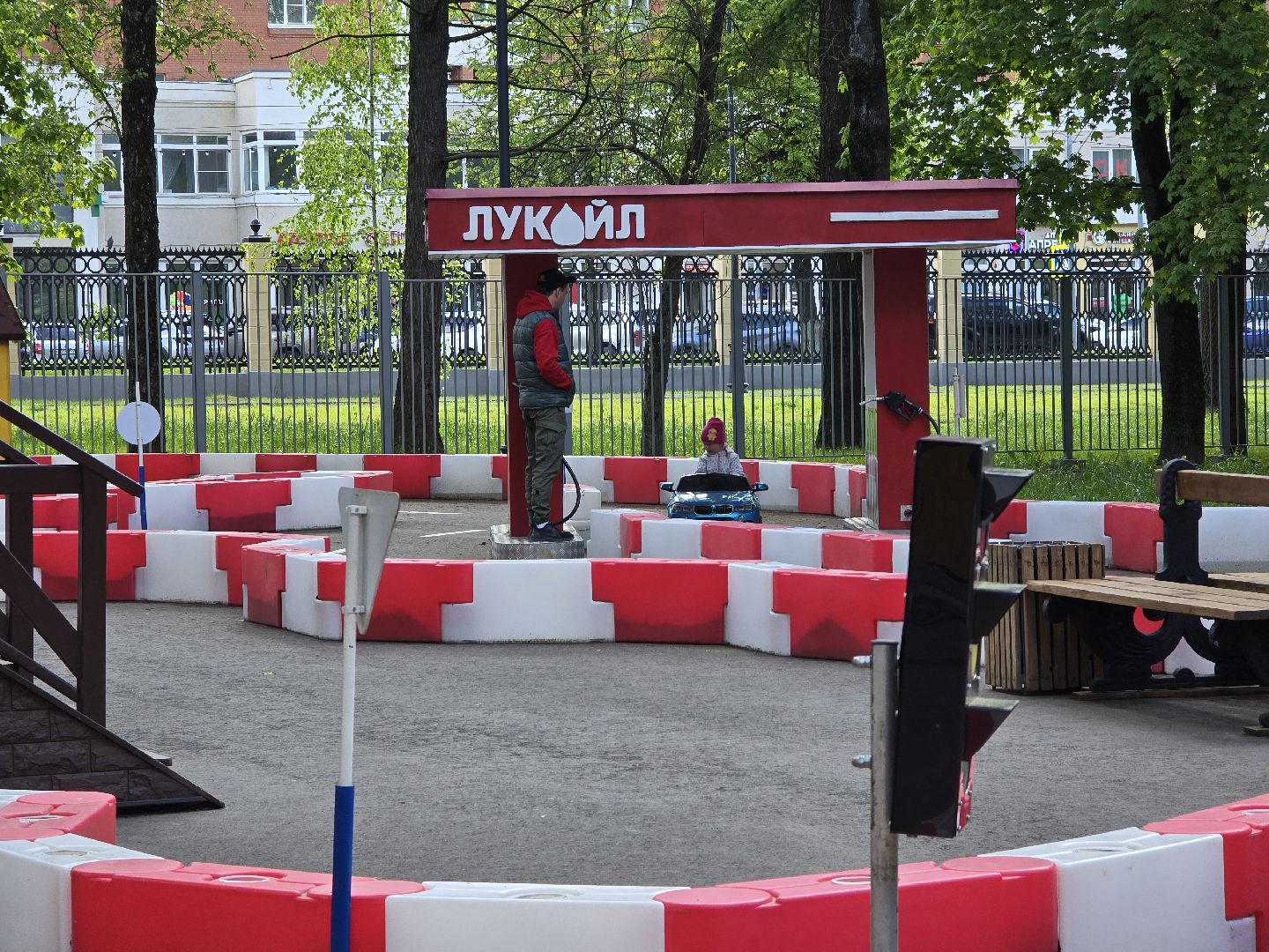 Коломна, аттракционы, парк мира в коломне,парк аттракционов,