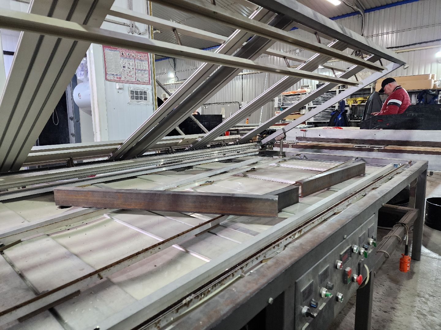 Чехов, деревня Сергеево, завод ПолимерИзделия, производственная компания, пластиковые изделия, промышленность, ванны, емкости, системы вентиляции, объемы производства,