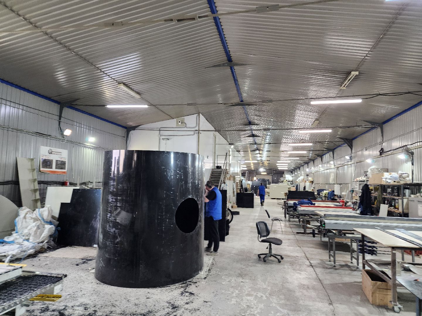 Чехов, деревня Сергеево, завод ПолимерИзделия, производственная компания, пластиковые изделия, промышленность, ванны, емкости, системы вентиляции, объемы производства,