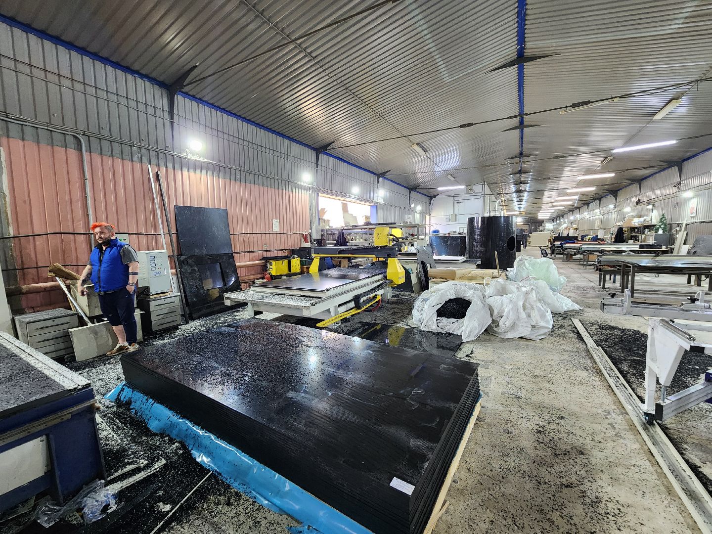 Чехов, деревня Сергеево, завод ПолимерИзделия, производственная компания, пластиковые изделия, промышленность, ванны, емкости, системы вентиляции, объемы производства,