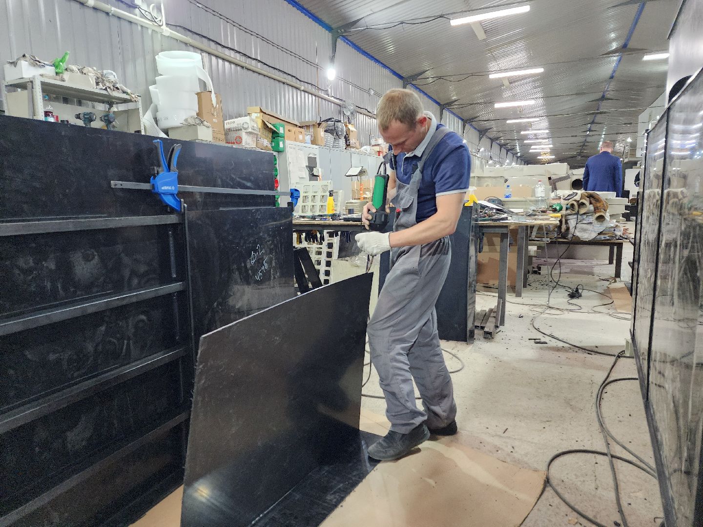 Чехов, деревня Сергеево, завод ПолимерИзделия, производственная компания, пластиковые изделия, промышленность, ванны, емкости, системы вентиляции, объемы производства,