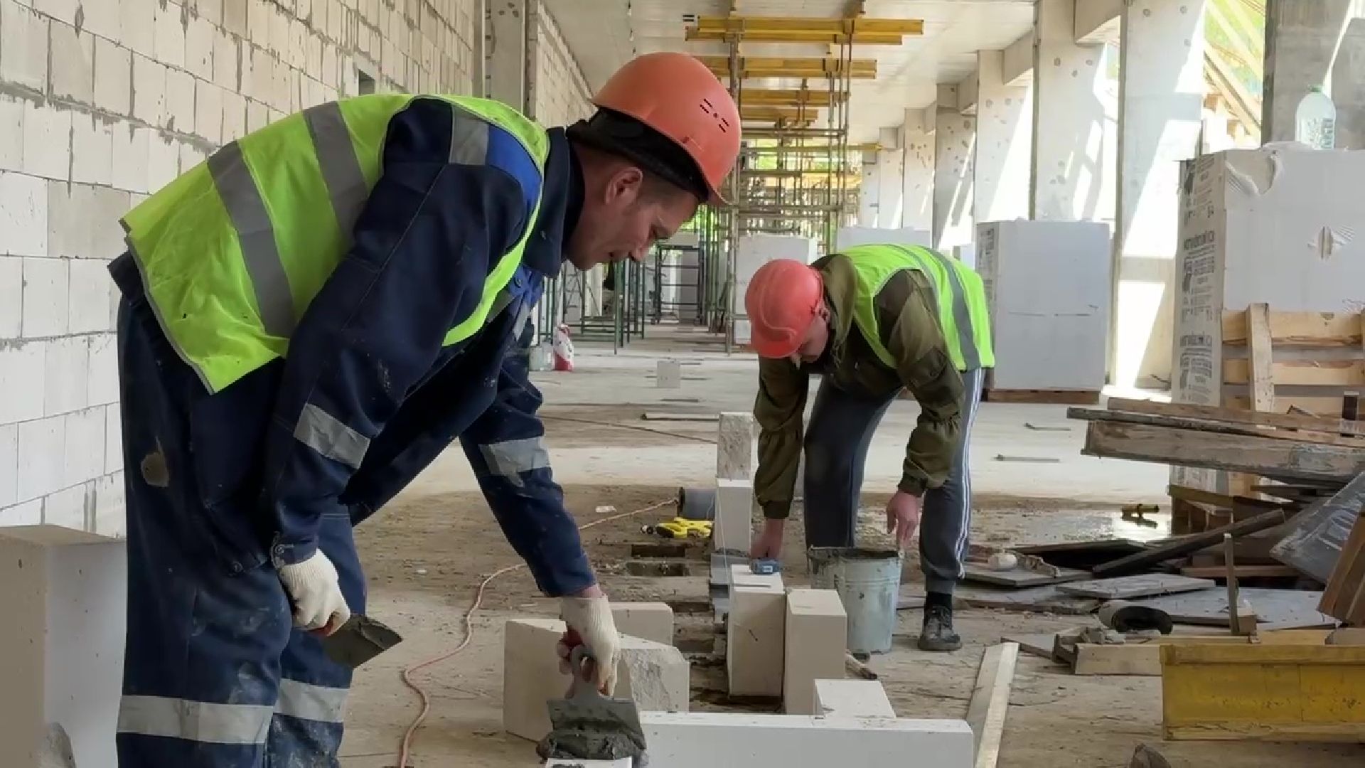 реутов, строительство, футбольное поле, академия акинфеева и чанова,