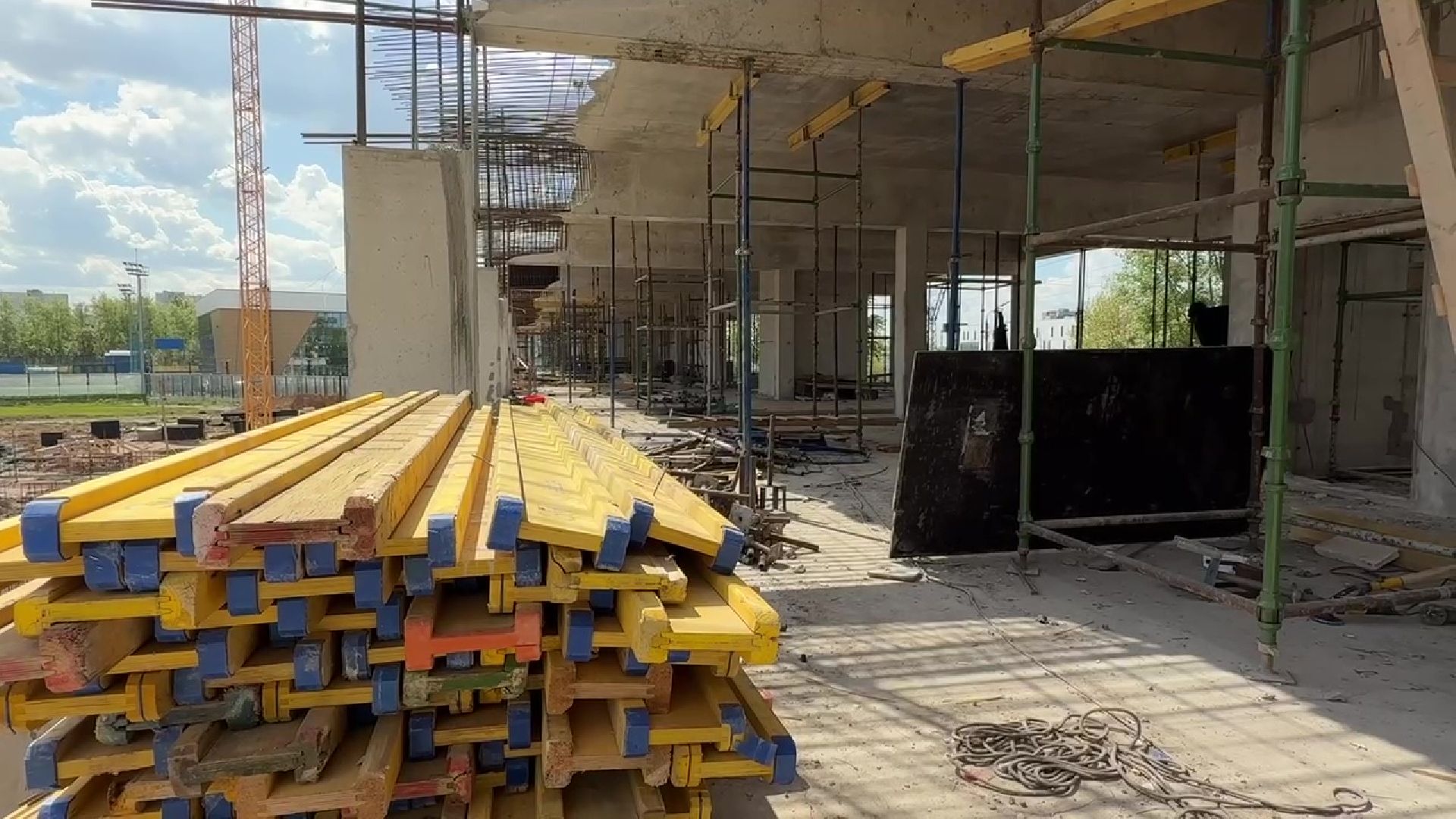 реутов, строительство, футбольное поле, академия акинфеева и чанова,