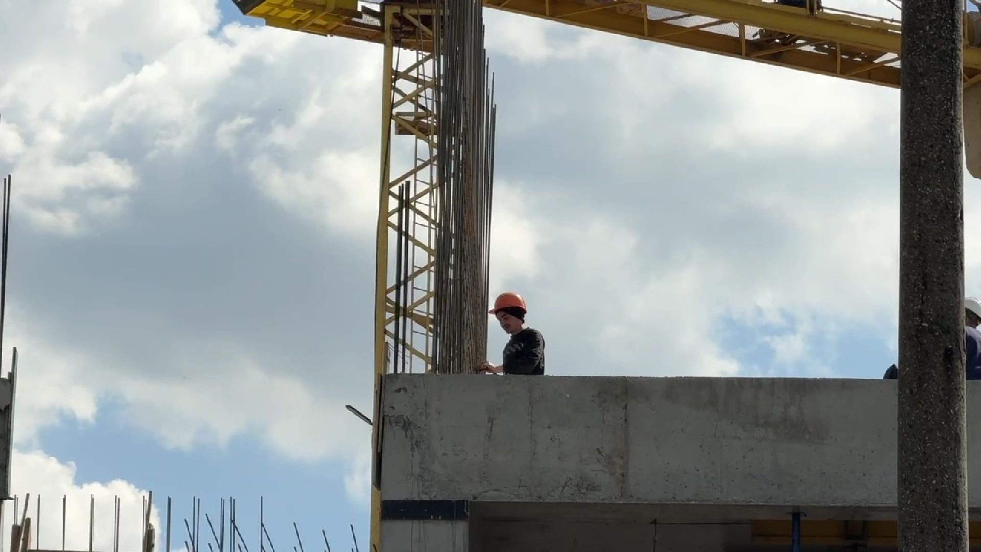 реутов, строительство, футбольное поле, академия акинфеева и чанова,