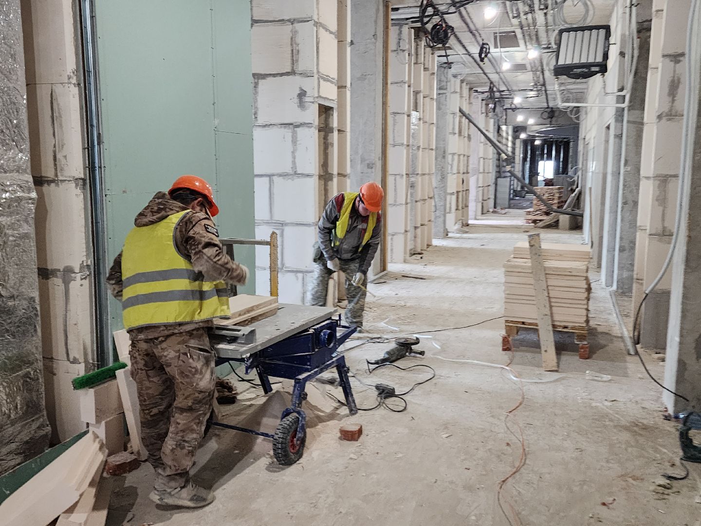 Чехов, улица Мира, детская поликлиника, строительство, инженерные сети, инженерные коммуникации, прокладка сетей, вентиляция, кондиционирование, отопление, водоснабжение, слаботочные сети, слаботочные системы, губернатор московской области, госпрограмма московской области,