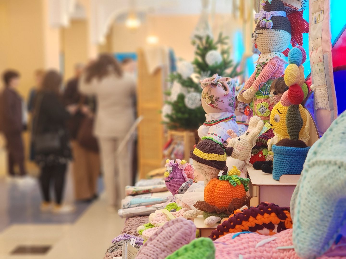 дубна, ниипа, прикладная акустика, выставка продукции, выставка рукоделия, фотовыставка,