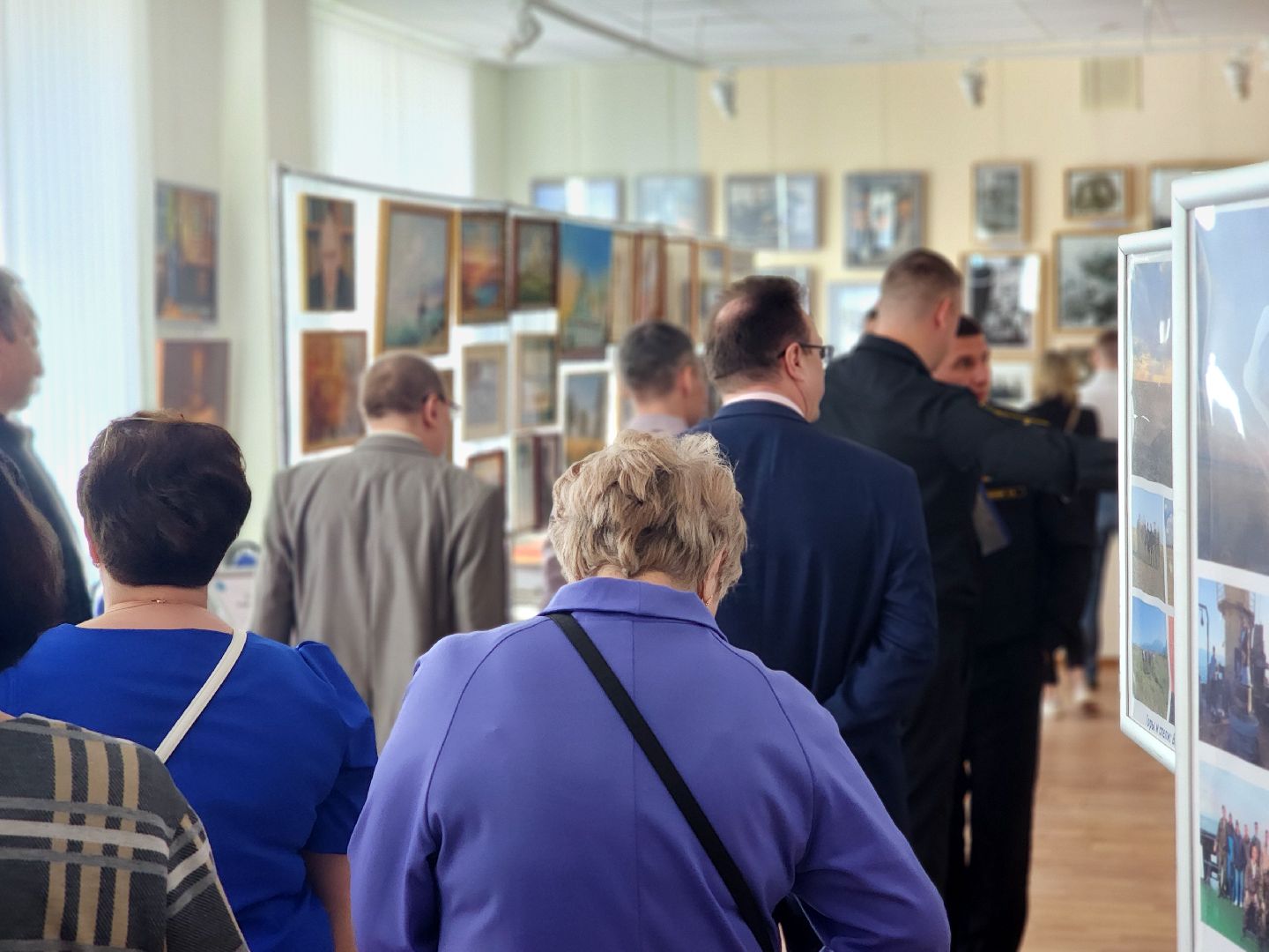 дубна, ниипа, прикладная акустика, выставка продукции, выставка рукоделия, фотовыставка,