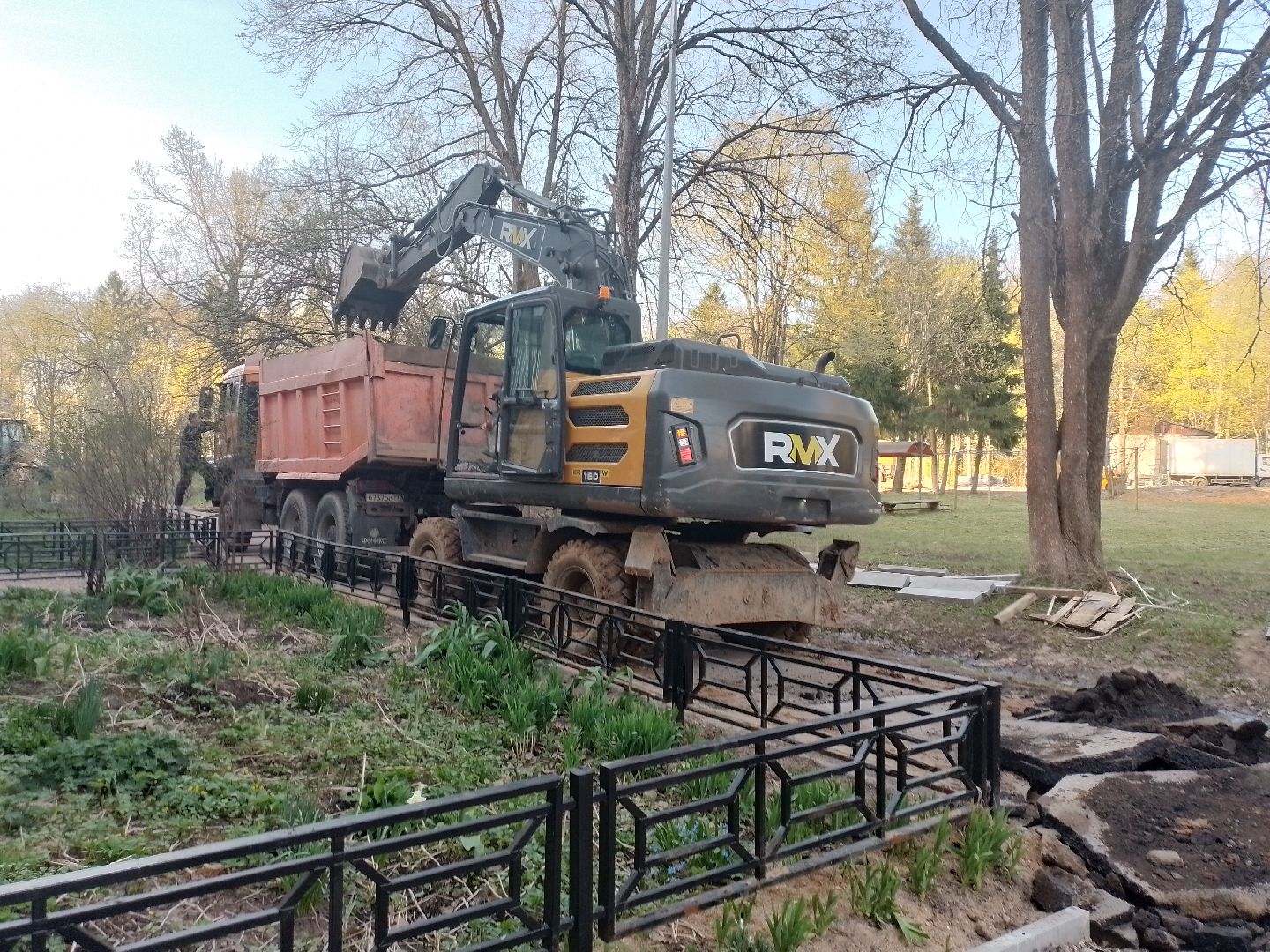 благоустройство, городской округ восход, асфальтирование дворов, формирование комфортной городской среды,