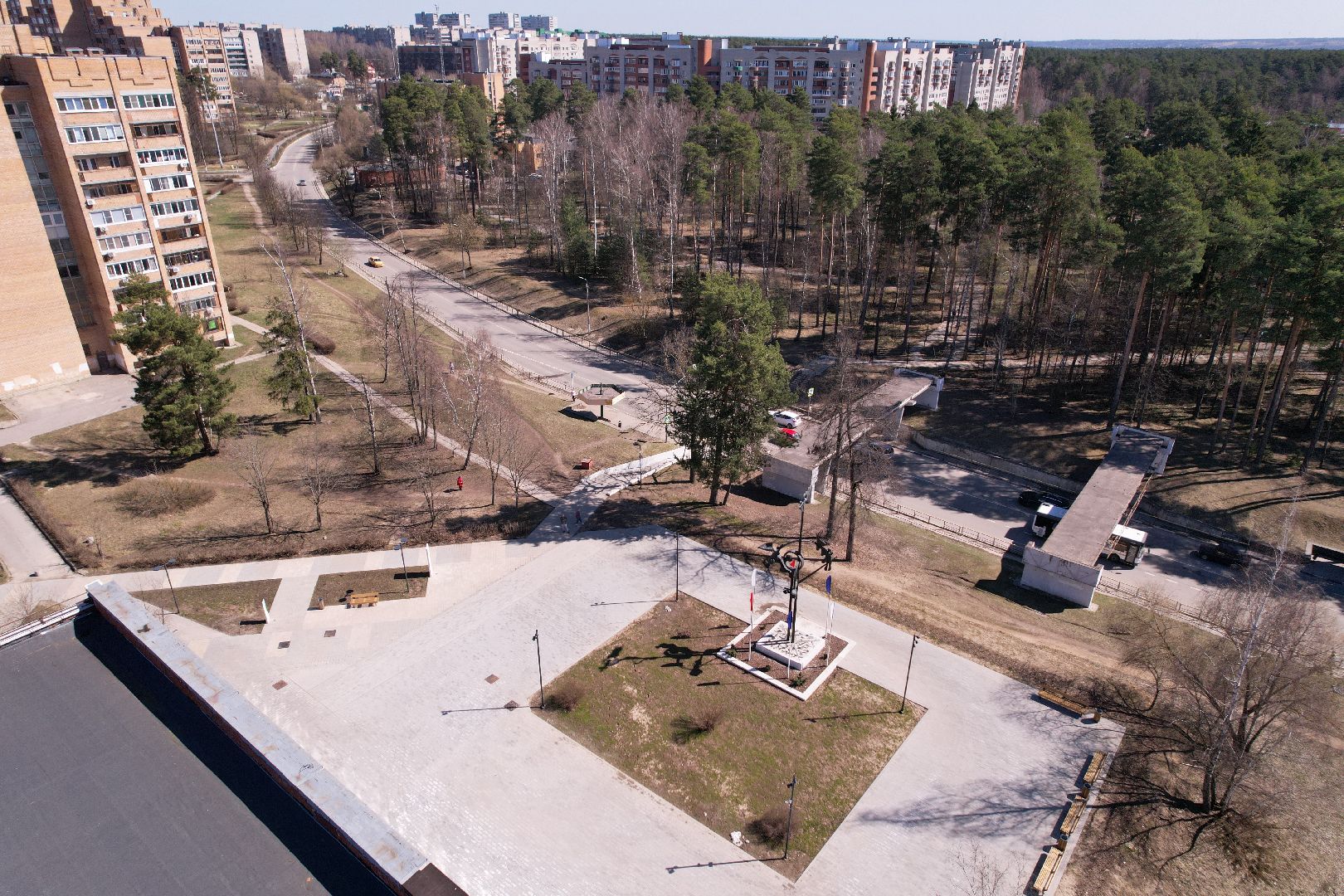 видео с коптера, площадь у спорткомплекса старт, лесной бульвар в протвине,