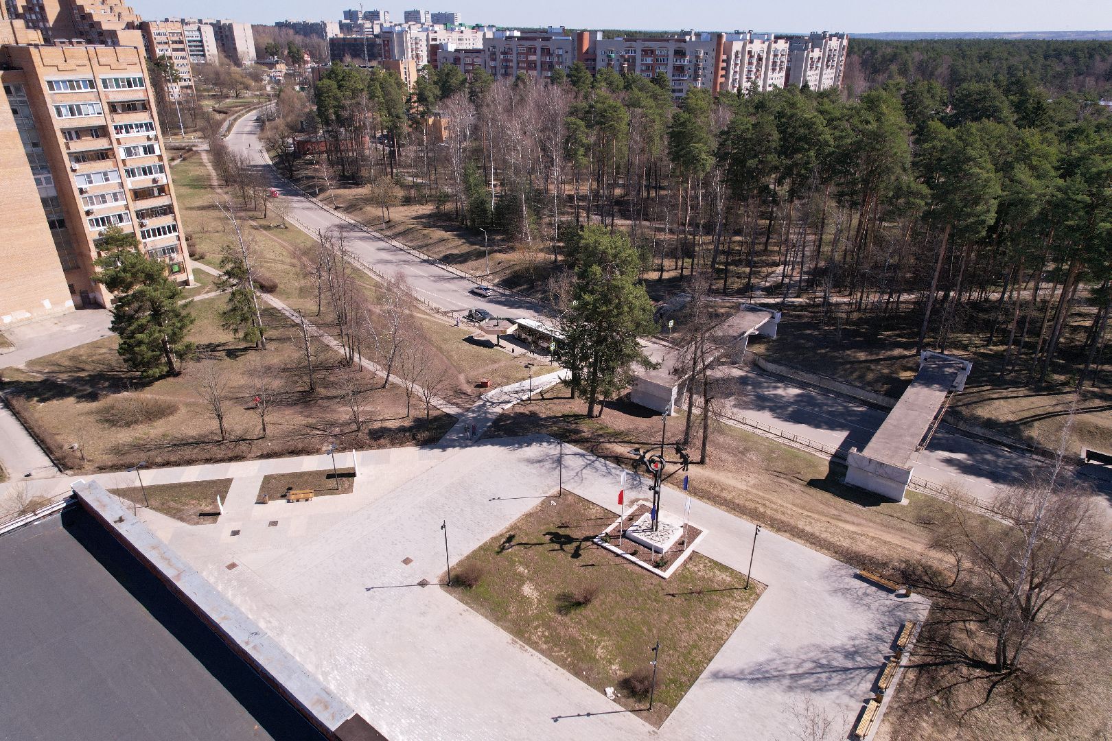 видео с коптера, площадь у спорткомплекса старт, лесной бульвар в протвине,