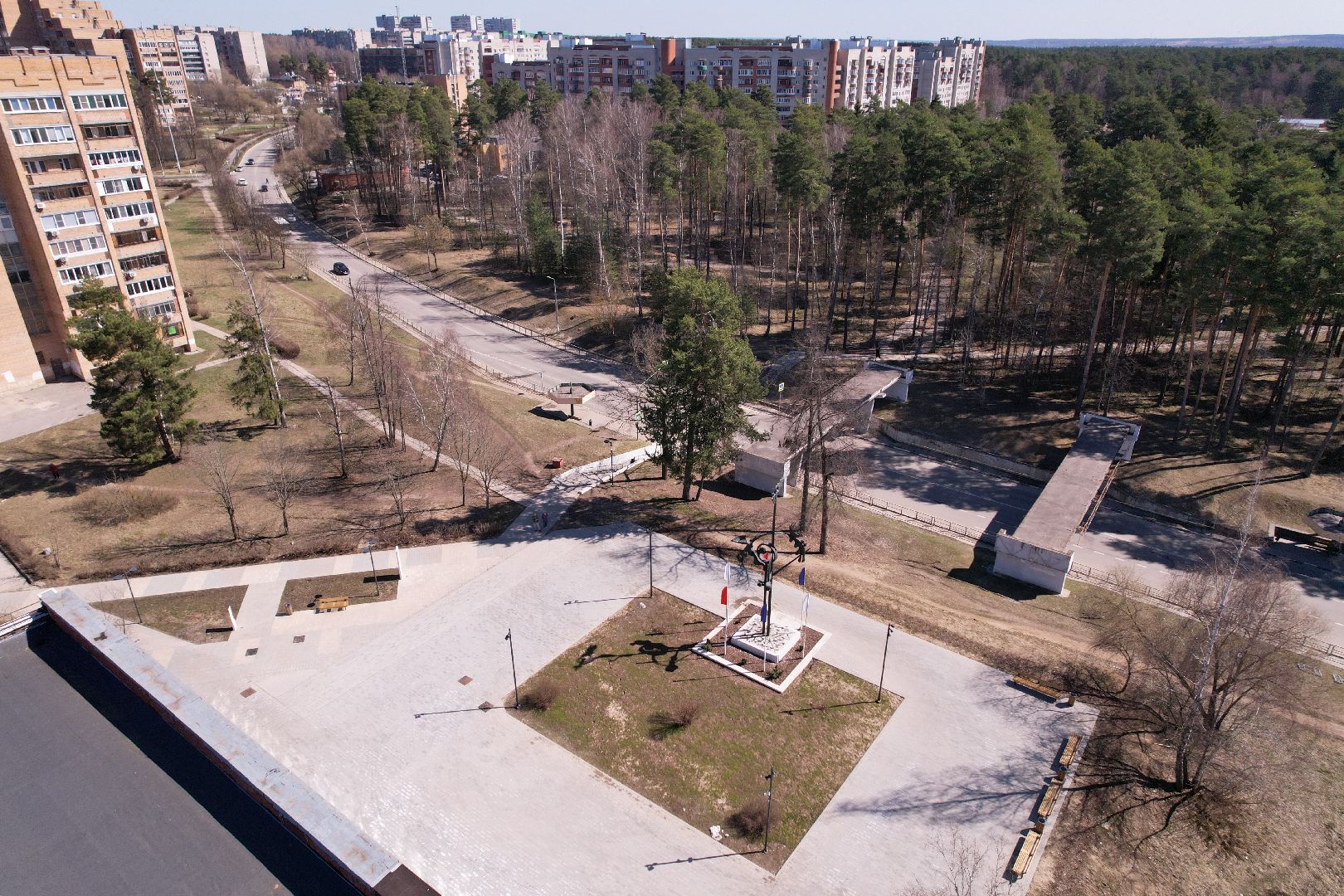 видео с коптера, площадь у спорткомплекса старт, лесной бульвар в протвине,