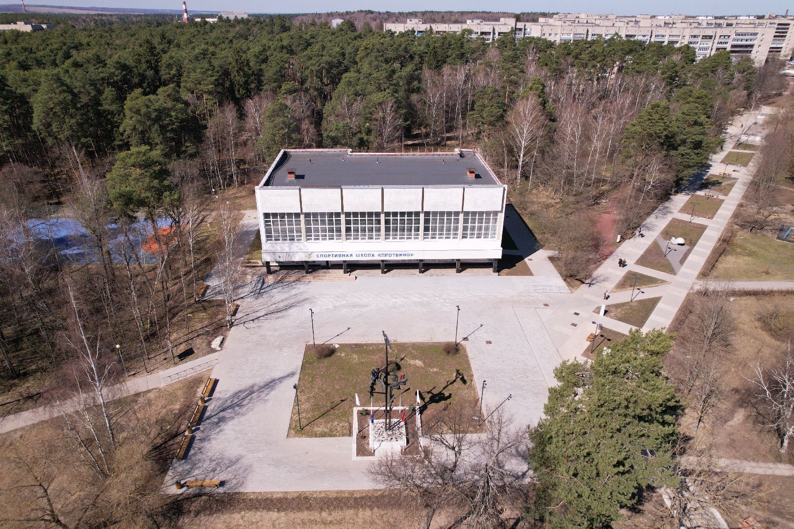 видео с коптера, площадь у спорткомплекса старт, лесной бульвар в протвине,