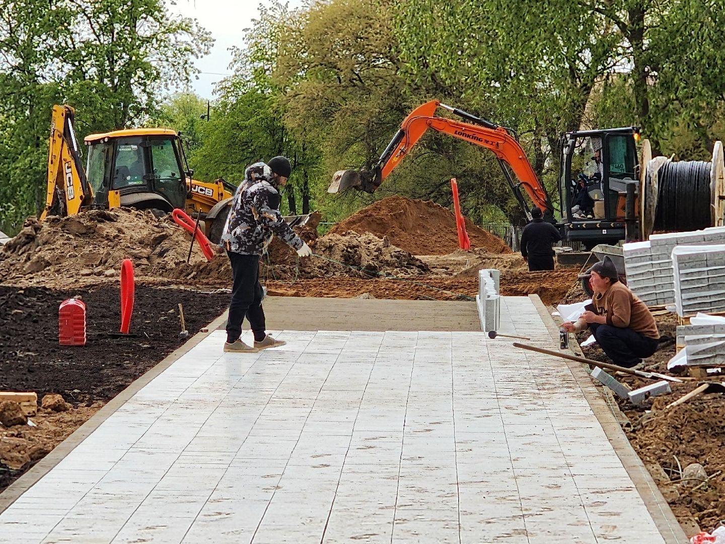 Чехов, улица Береговая, ЖК Посейдон, набережная реки теребенка, благоустройство, реконструкция, обновление, пешеходные дорожки, пешеходные зоны, тропинки и тротуары, строительство, госпрограмма московской области,