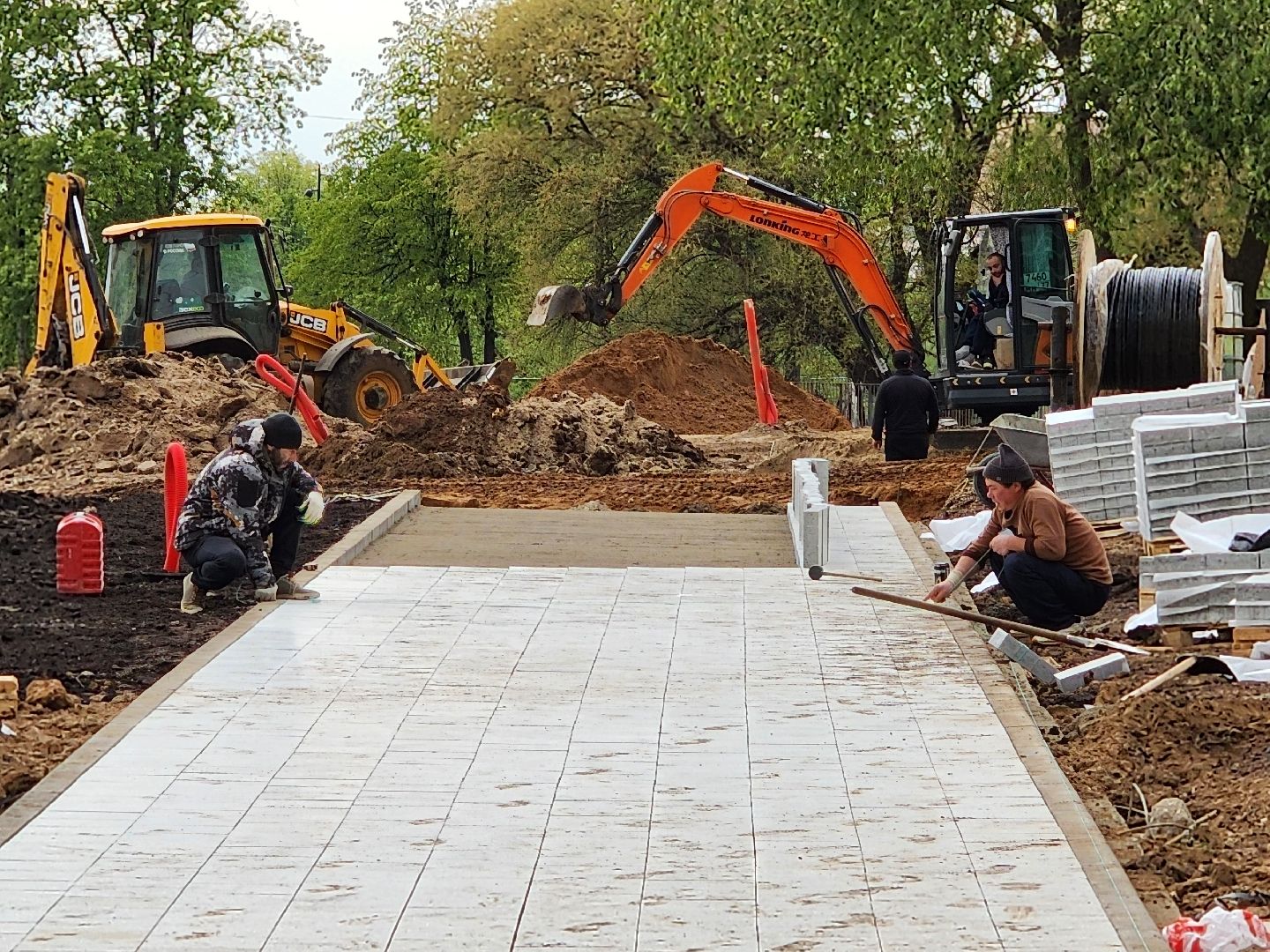 Чехов, улица Береговая, ЖК Посейдон, набережная реки теребенка, благоустройство, реконструкция, обновление, пешеходные дорожки, пешеходные зоны, тропинки и тротуары, строительство, госпрограмма московской области,