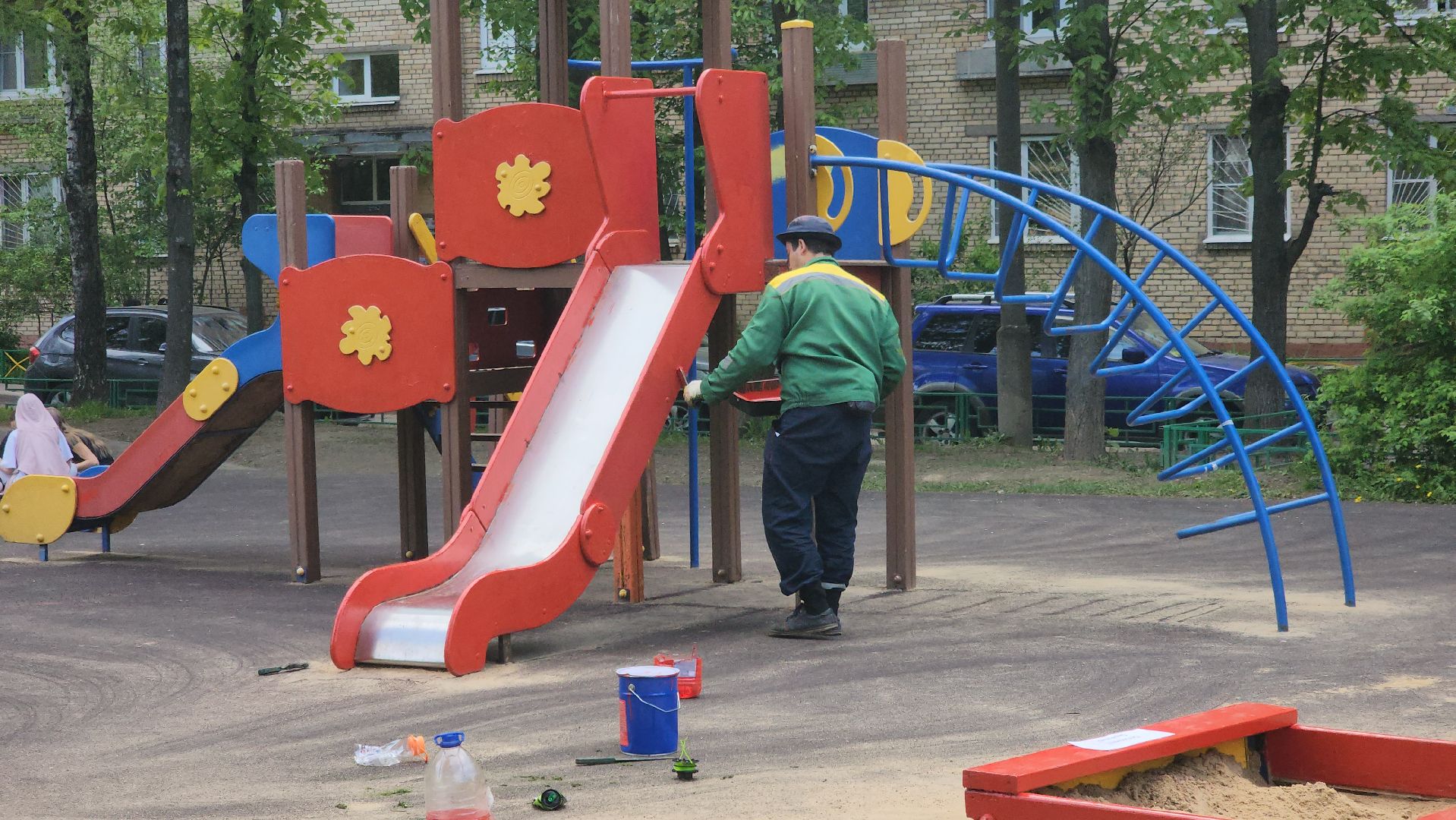 долгопрудный, покраска лавочек, покос травы, ук наш дом, спортивная, новый бульвар,