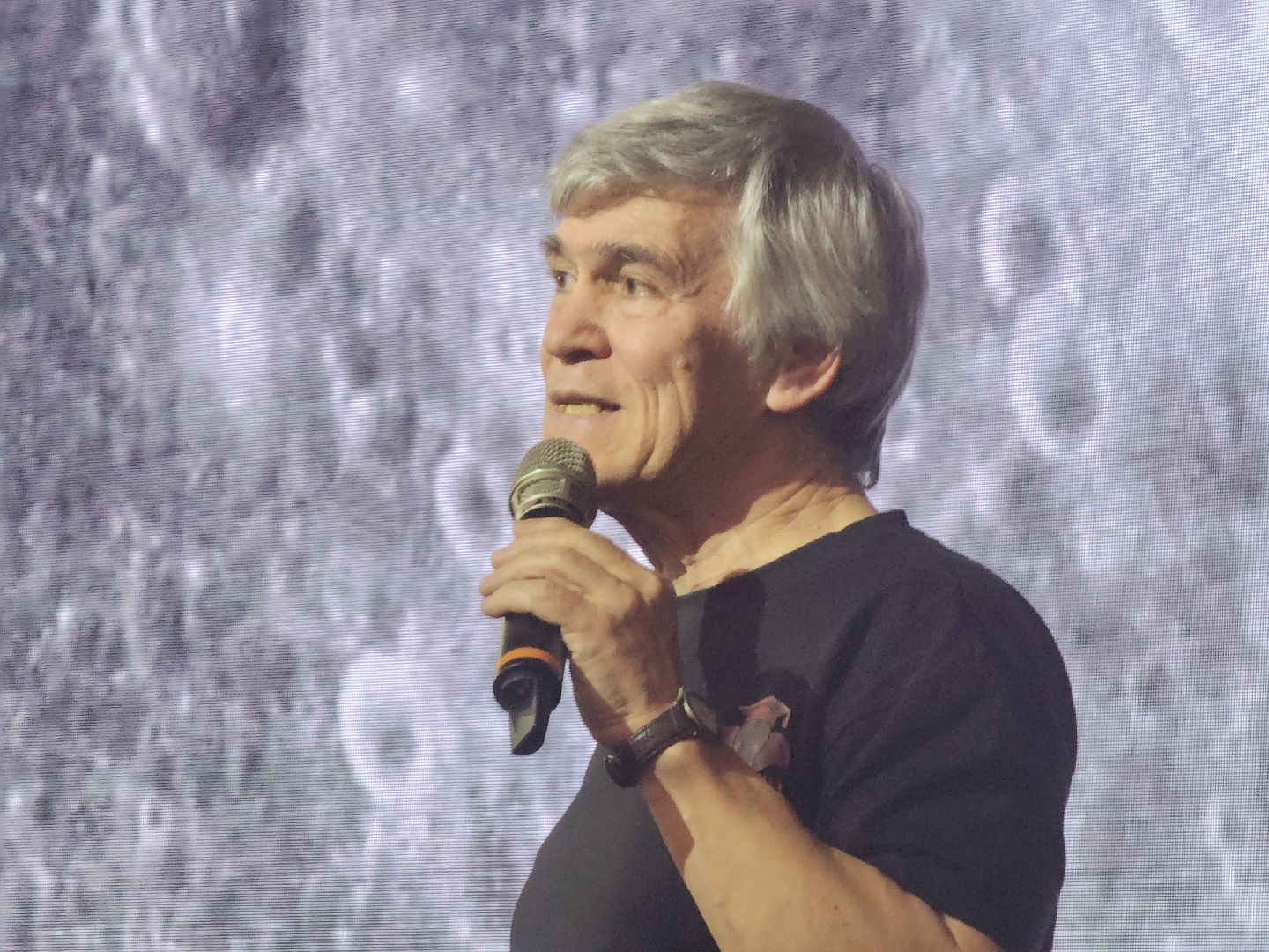 долгопрудный, физтех-лицей, солнечная система, космические пещеры, робот-спелеолог, владимир сурдин,