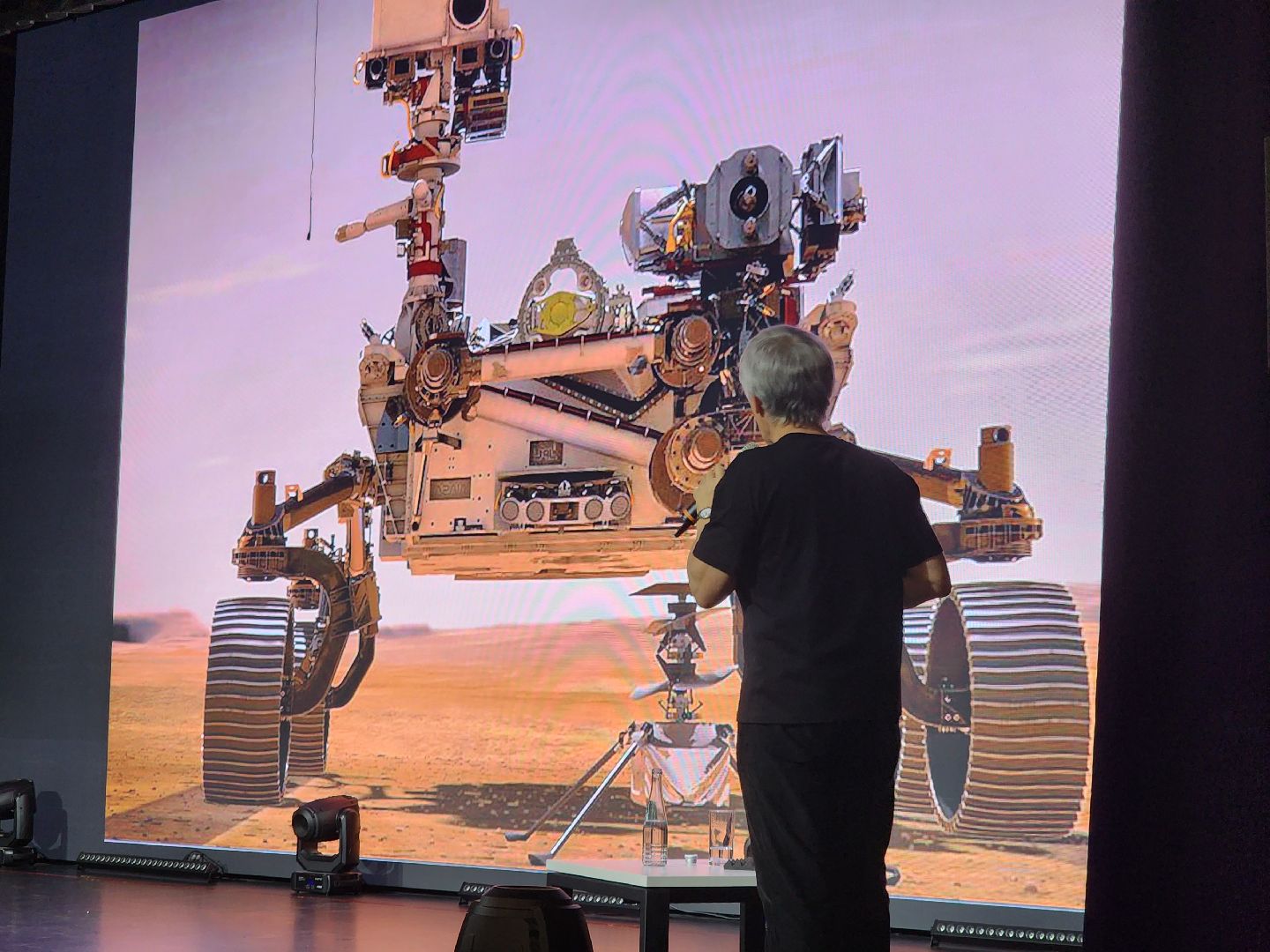 долгопрудный, физтех-лицей, солнечная система, космические пещеры, робот-спелеолог, владимир сурдин,