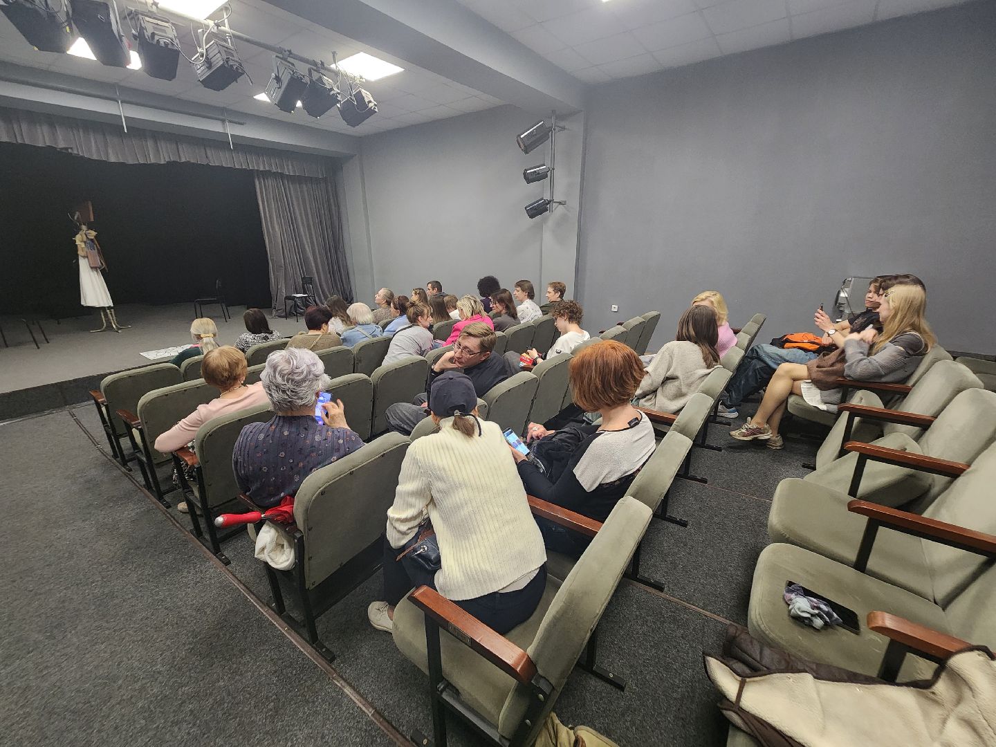 долгопрудный, театр на площади, сергей суворов, дк вперед, ганди молчал по субботам, переходный возраст,