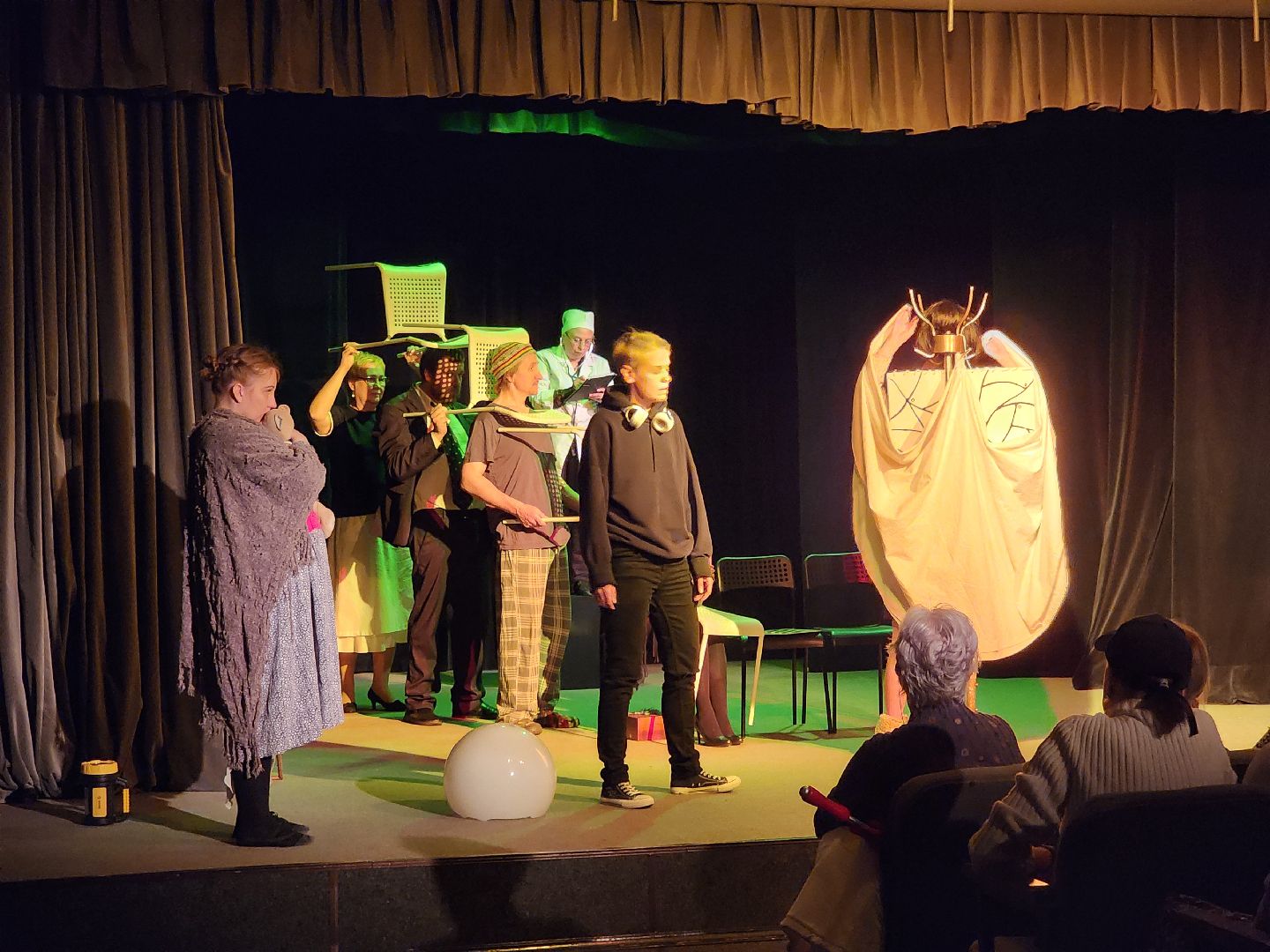 долгопрудный, театр на площади, сергей суворов, дк вперед, ганди молчал по субботам, переходный возраст,