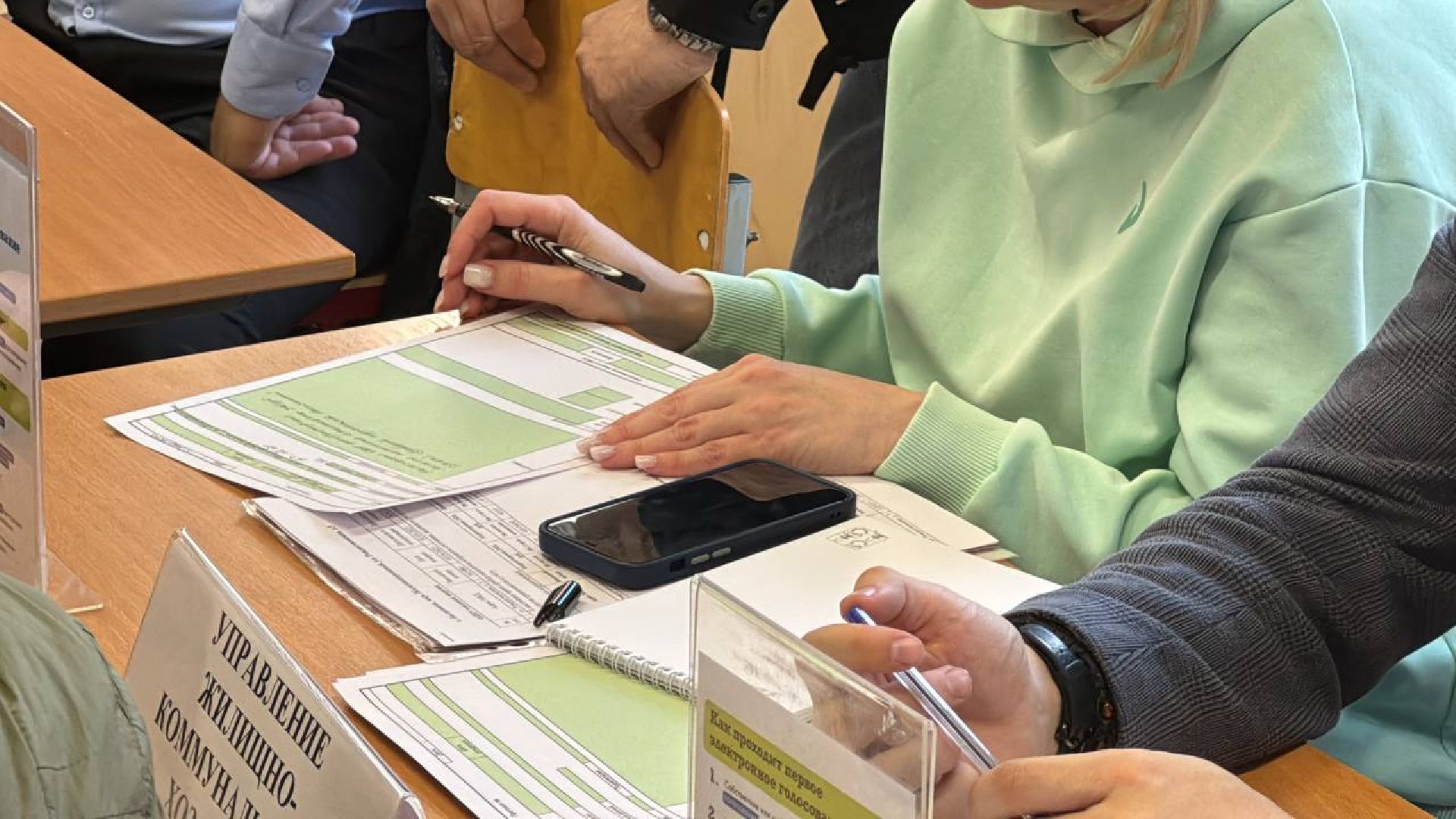 выездная администиация, вопросы жителей, дороги, благоуйстройство, жкх,