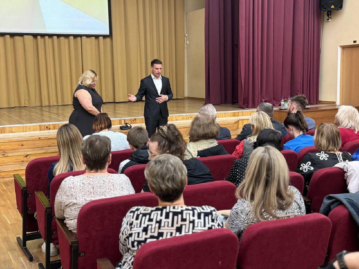 выездная администиация, вопросы жителей, дороги, благоуйстройство, жкх,