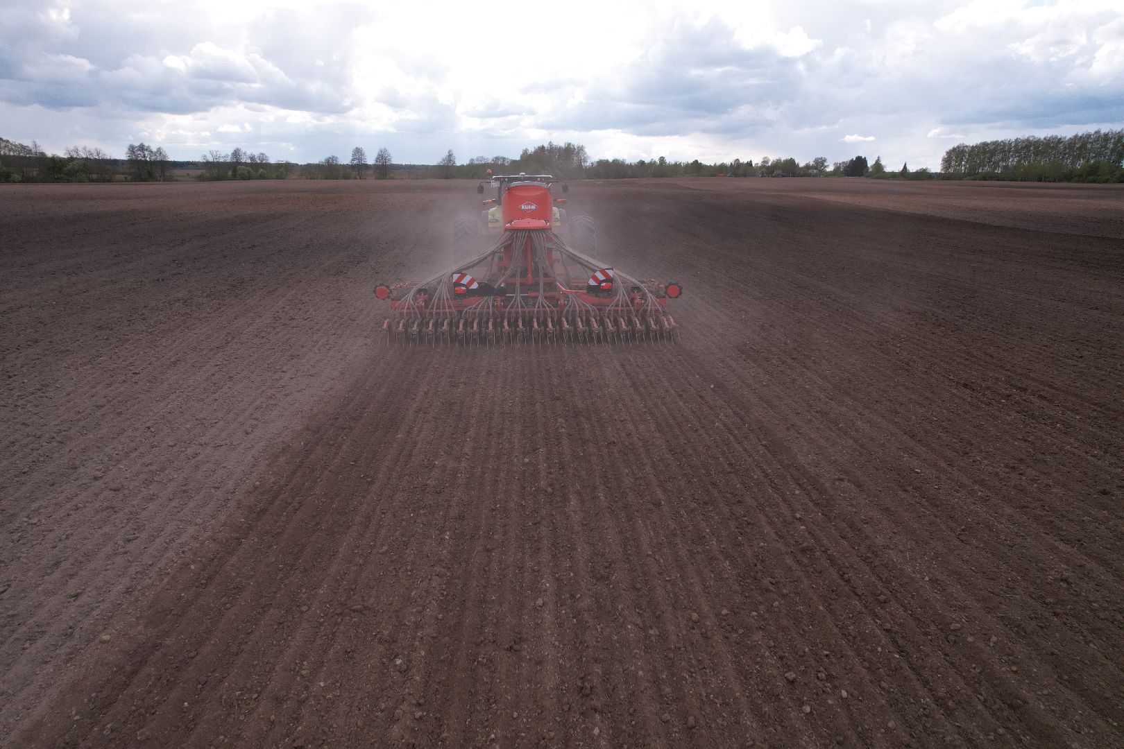 видео с коптера, посевная в шаховской, посев кукурузы,