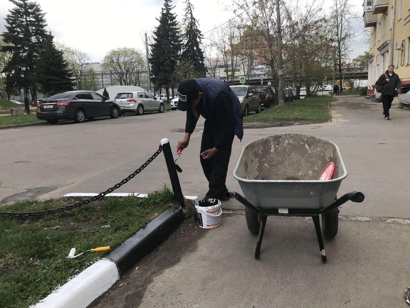 Балашиха, День Победы, благоустройство, перемены, весна, покраска забора, лестничных перил