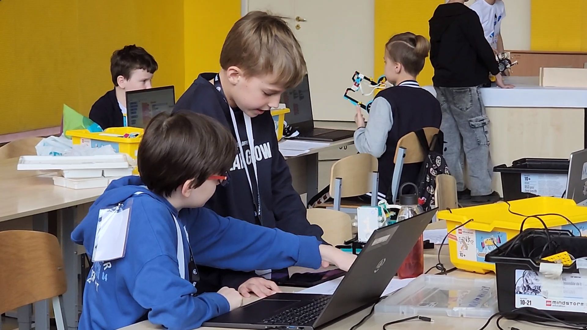 королёв, кванториум в королеве, космороботс,