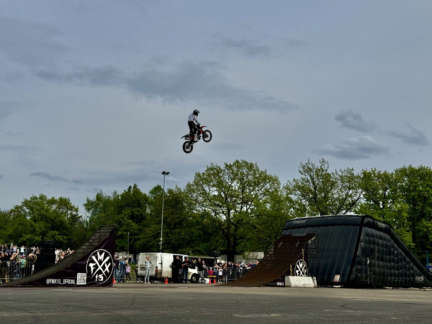 мотофристайл-шоу, команда fmx13, мотоциклисты, ленинский городской округ,