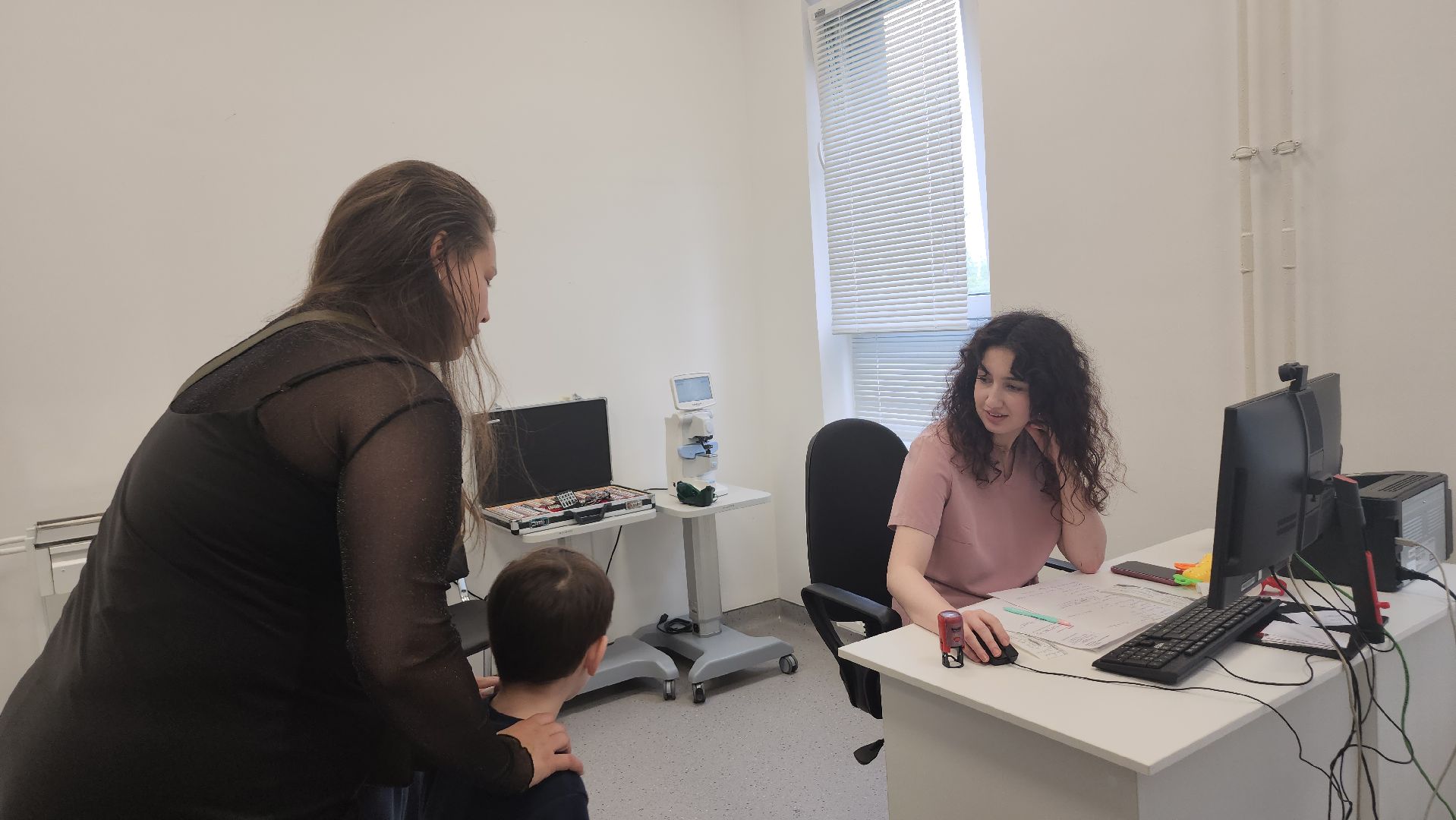 люберцы, люберецкая больница, офтальмологический кабинет,офтальмологическое оборудование,