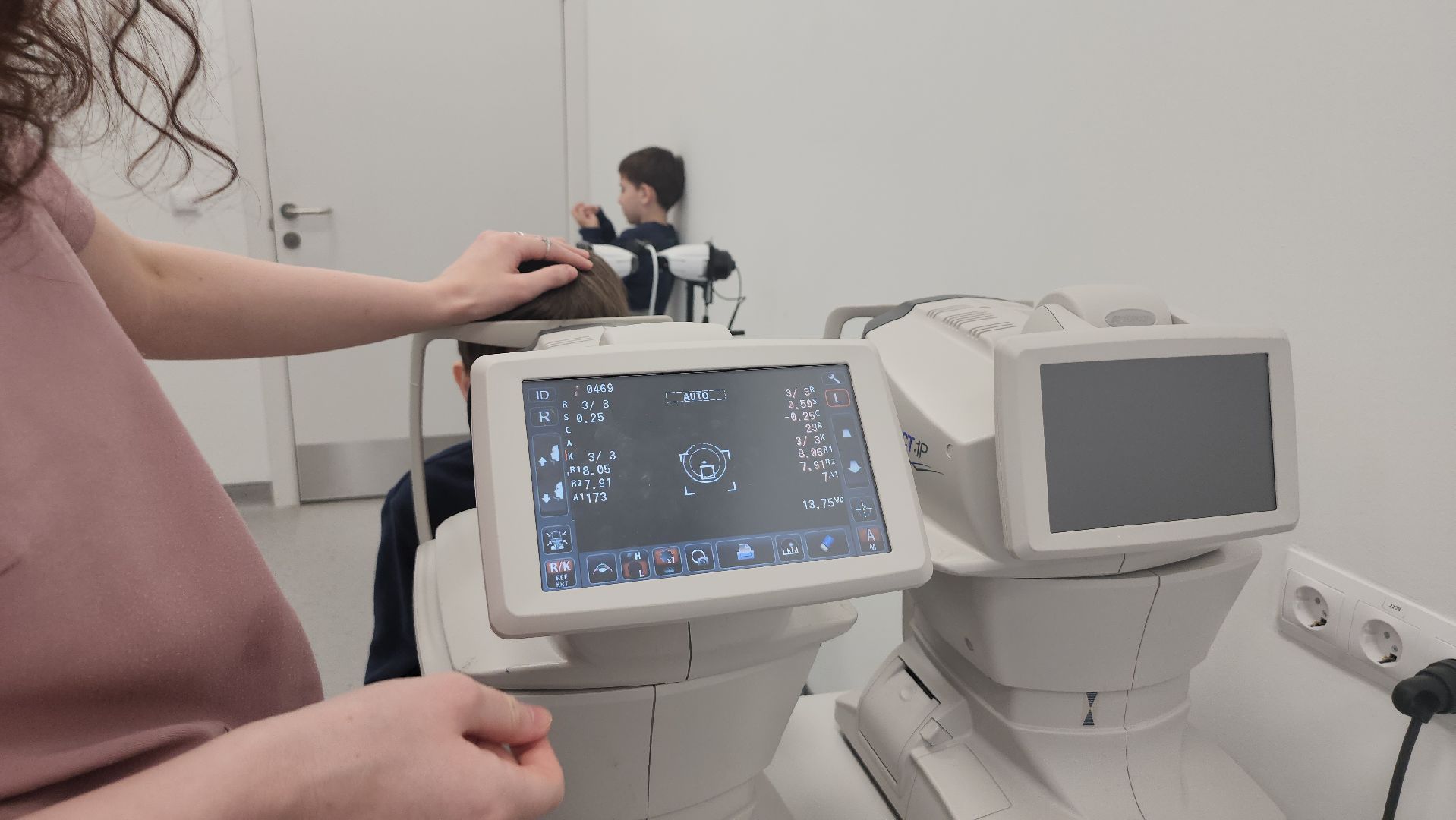 люберцы, люберецкая больница, офтальмологический кабинет,офтальмологическое оборудование,