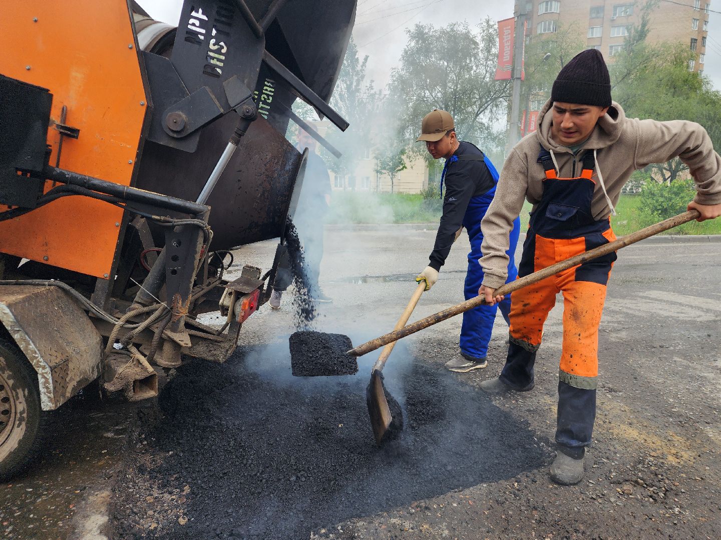 фрязино, ямочный ремонт дорог, дороги, мбу городское хозяйство, укладка асфальта,