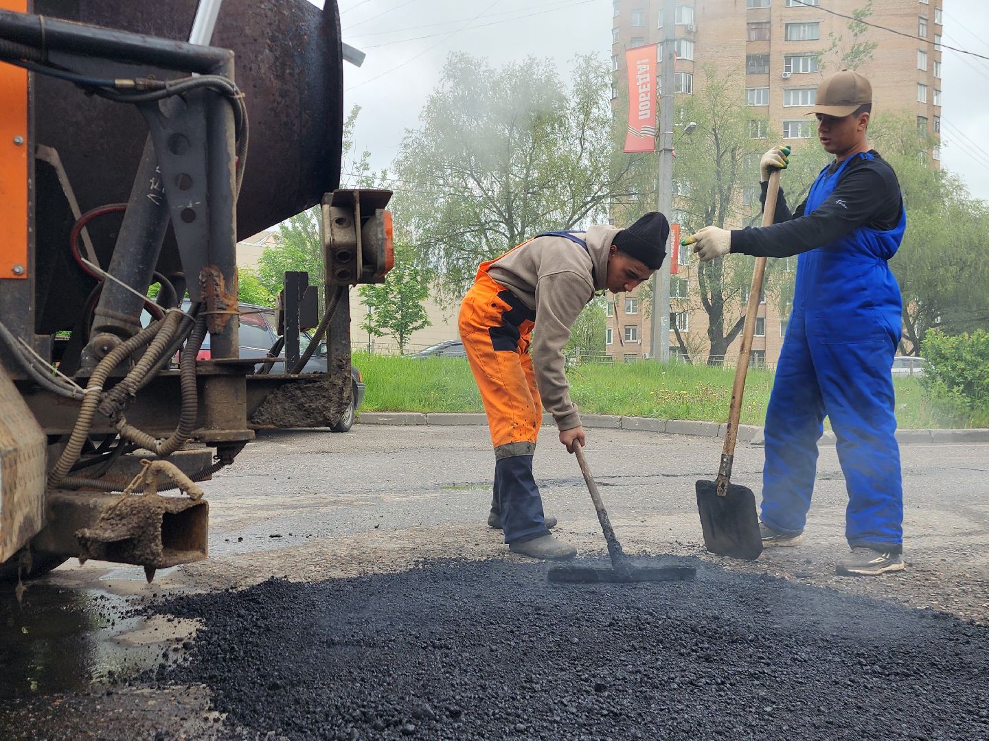 фрязино, ямочный ремонт дорог, дороги, мбу городское хозяйство, укладка асфальта,