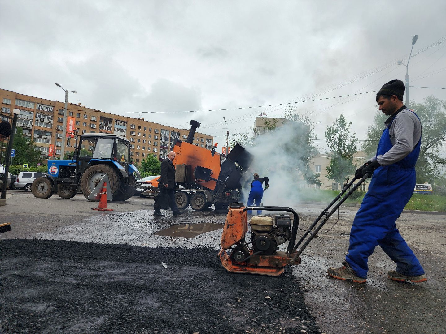 фрязино, ямочный ремонт дорог, дороги, мбу городское хозяйство, укладка асфальта,