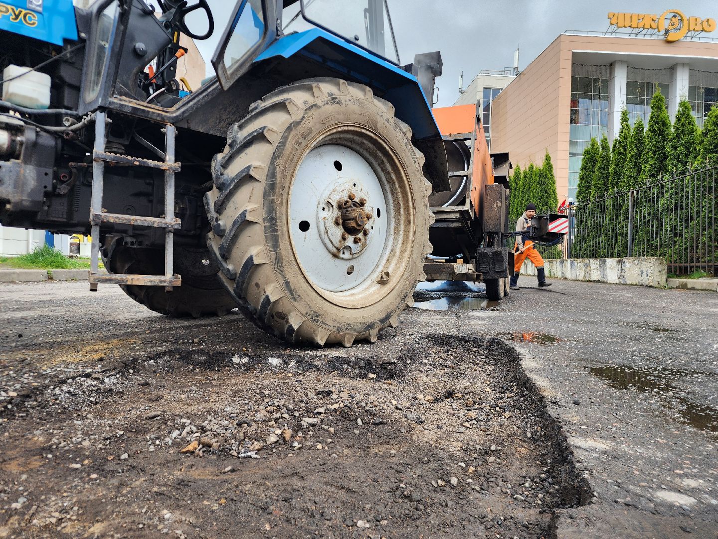 фрязино, ямочный ремонт дорог, дороги, мбу городское хозяйство, укладка асфальта,