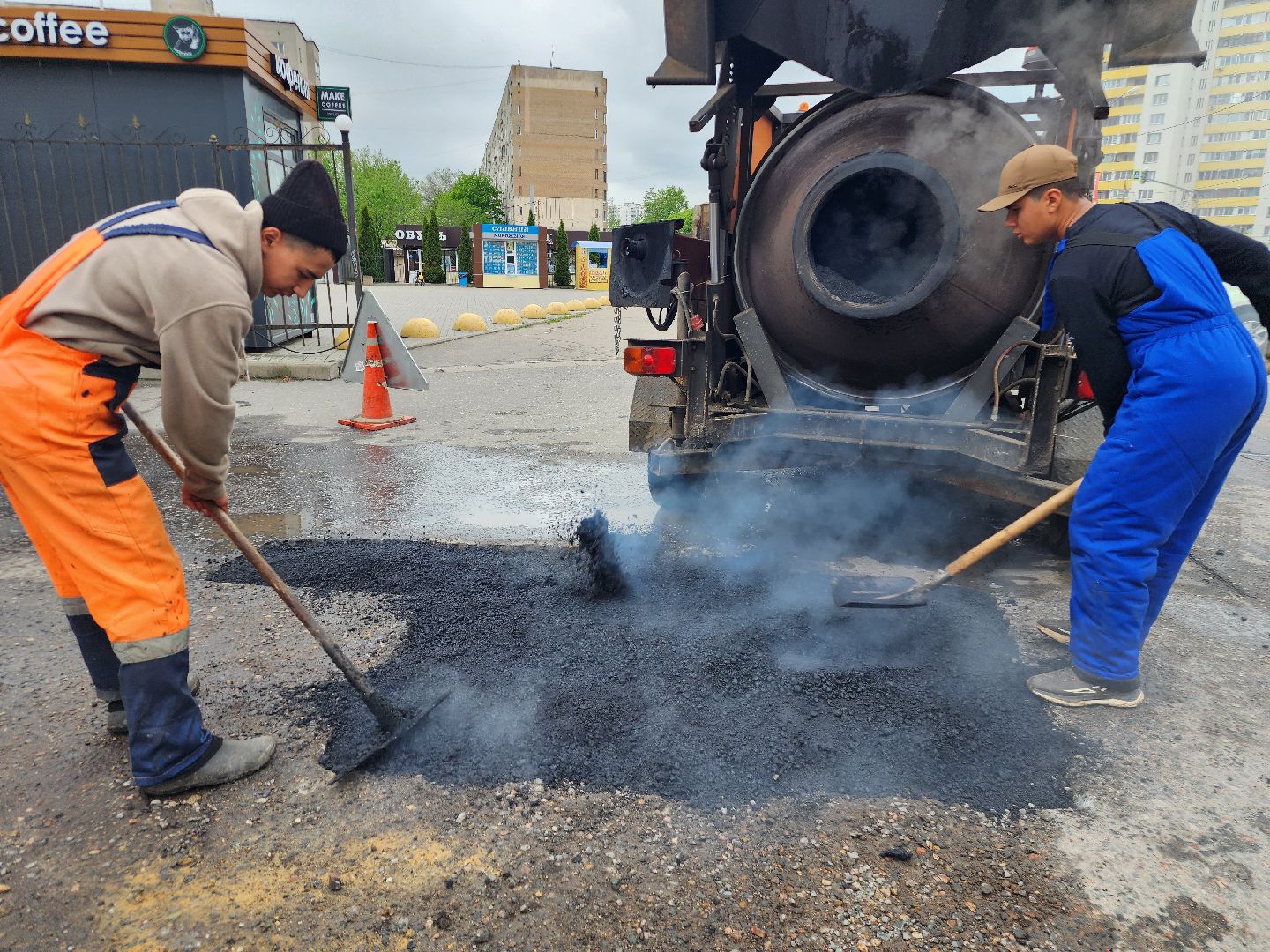 фрязино, ямочный ремонт дорог, дороги, мбу городское хозяйство, укладка асфальта,