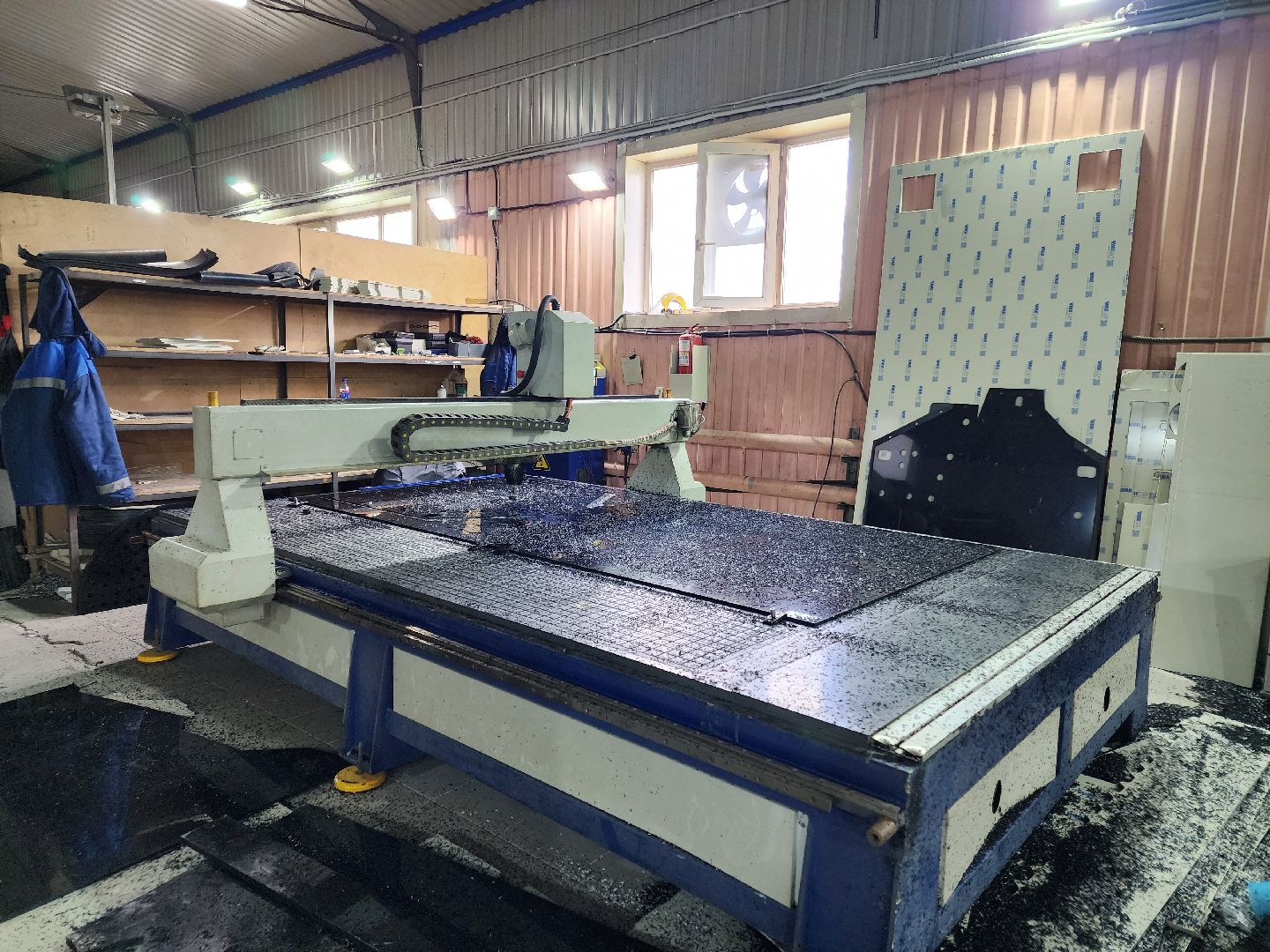 чехов, деревня сергеево, завод полимеризделия, программа импортозамещения, отечественное сырье, российские станки, емкости ванны фильтры, пластиковые изделия, промышленность,